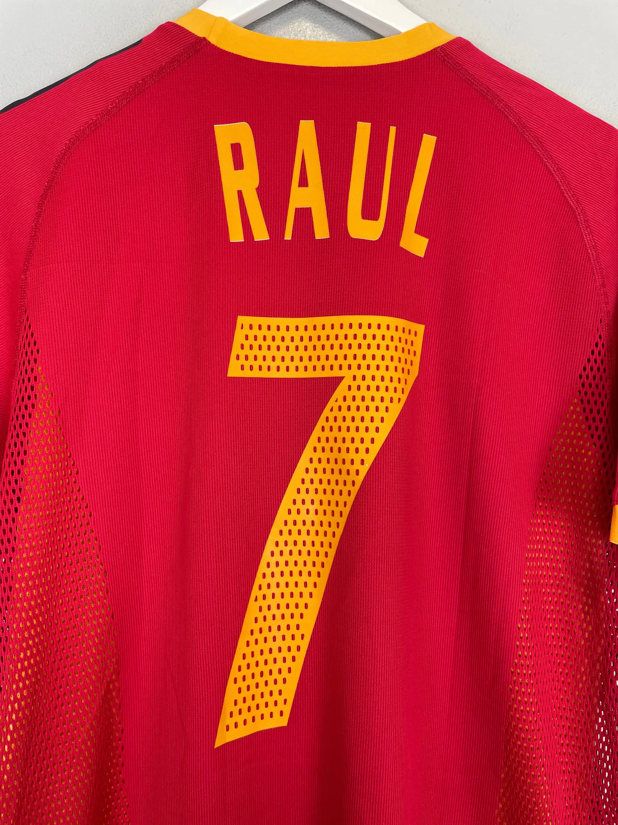 CULT KITS - 2002/04 SPAIN RAUL #7 *PLAYER ISSUE* HOME SHIRT (S) ADIDAS