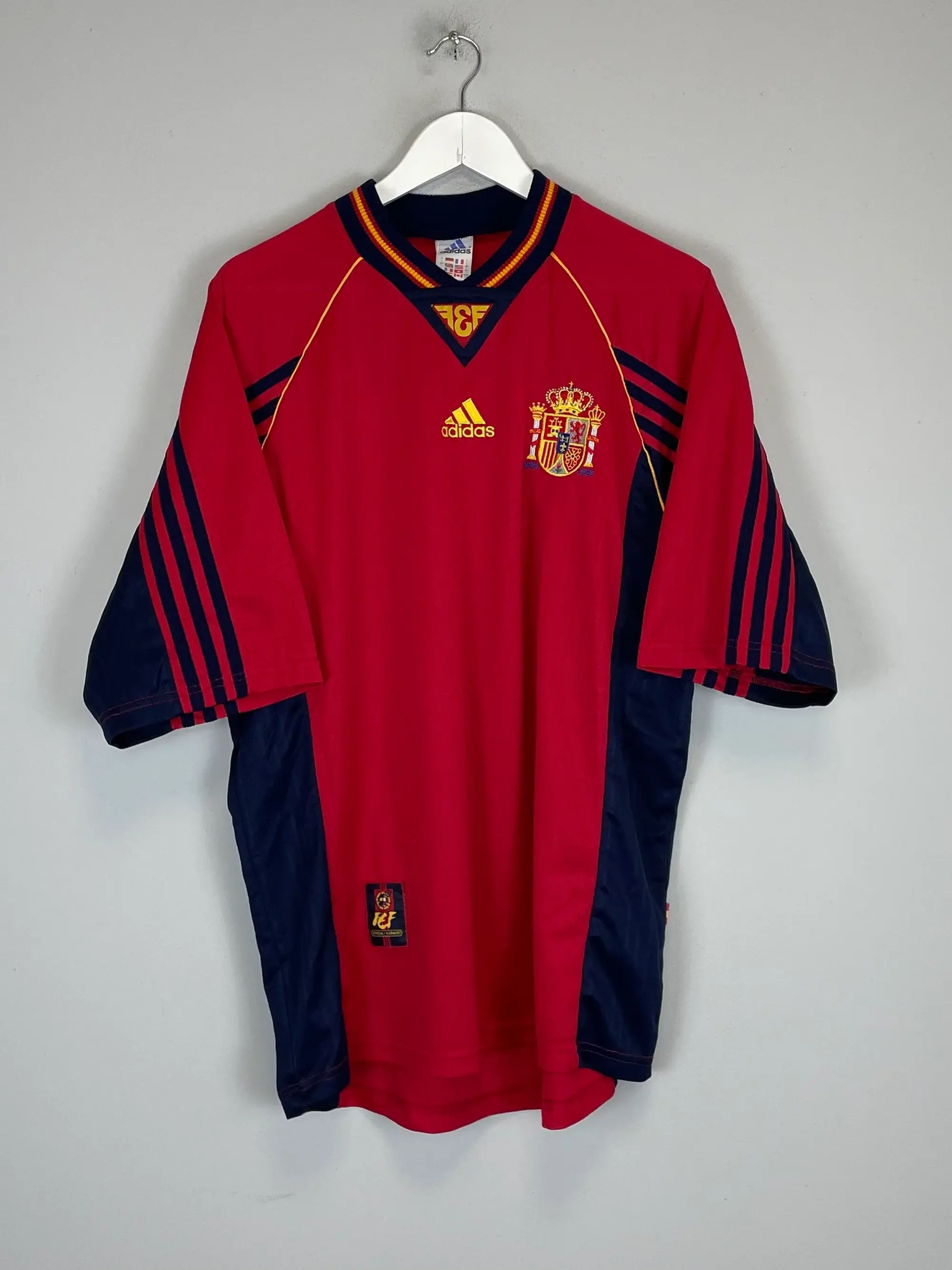 CULT KITS - 1998/00 SPAIN HOME SHIRT (XL) ADIDAS