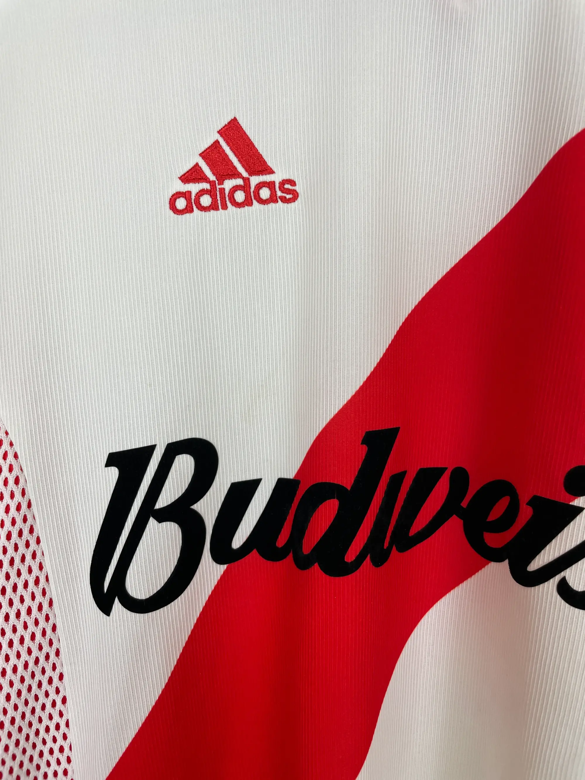 CULT KITS - 1998/00 SPAIN HOME SHIRT (XL) ADIDAS