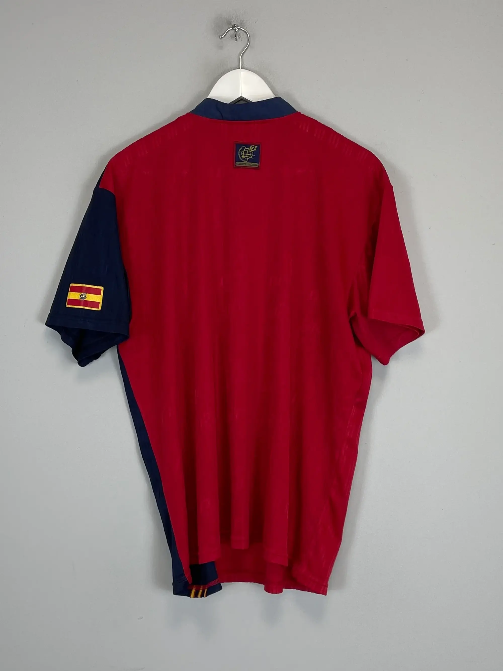 CULT KITS - 1996/98 SPAIN HOME SHIRT (M) ADIDAS