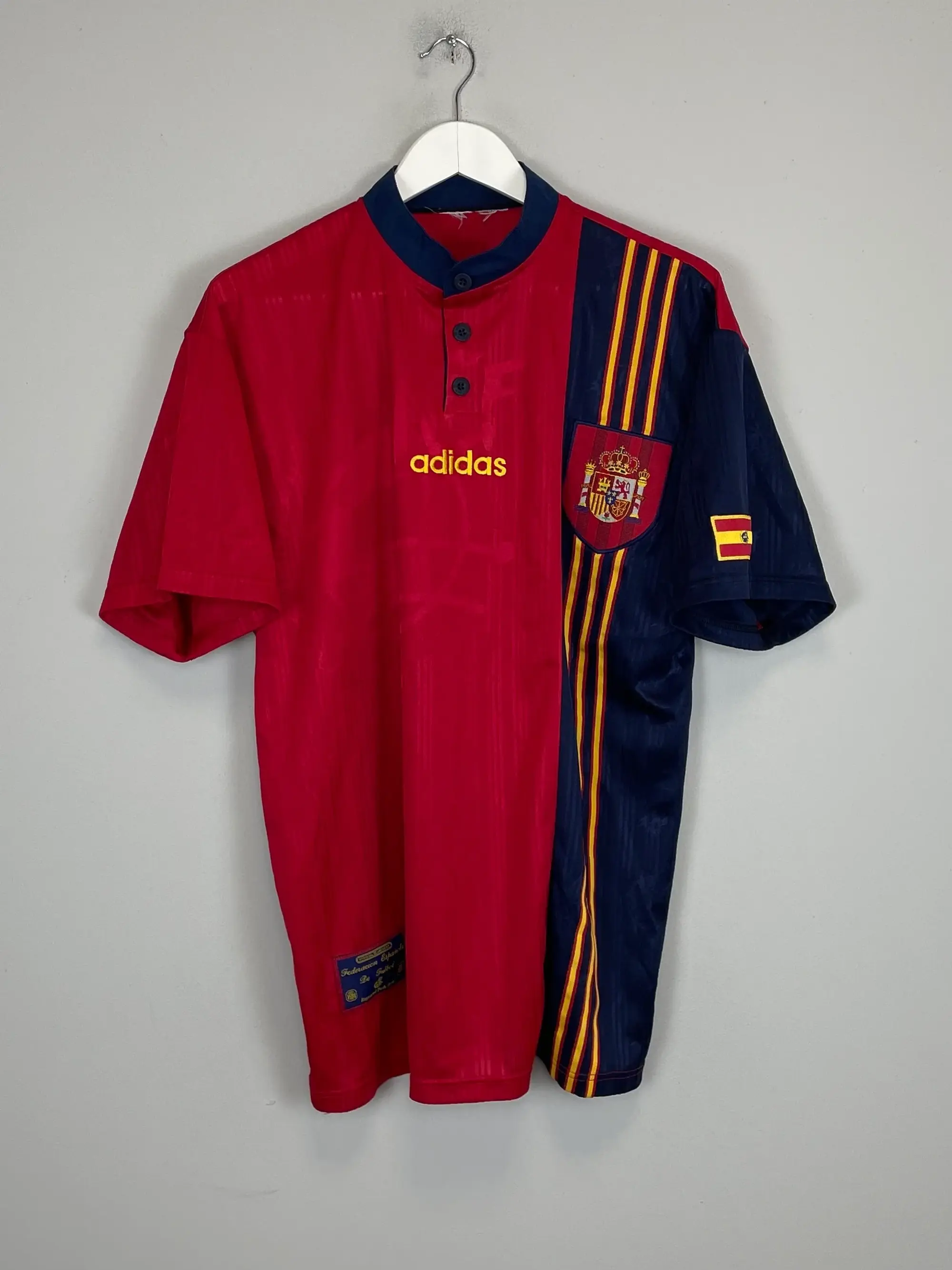 CULT KITS - 1996/98 SPAIN HOME SHIRT (XL) ADIDAS