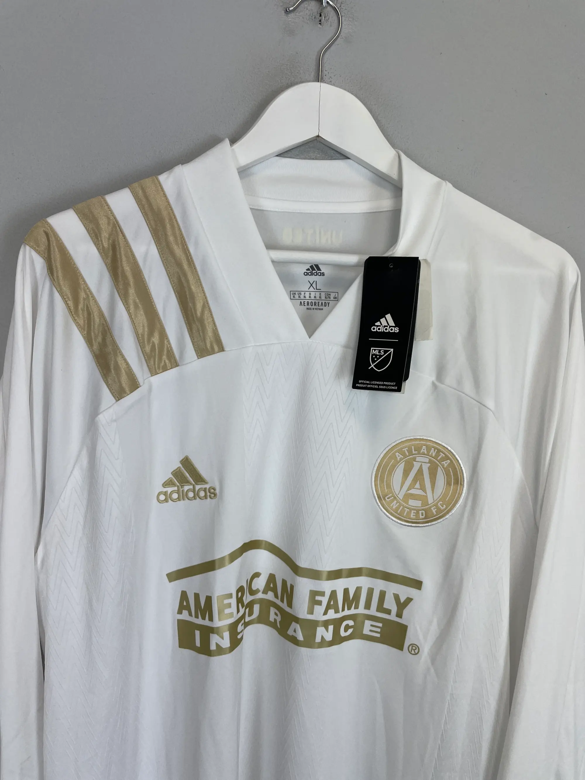CULT KITS - 1996/98 SPAIN HOME SHIRT (XL) ADIDAS