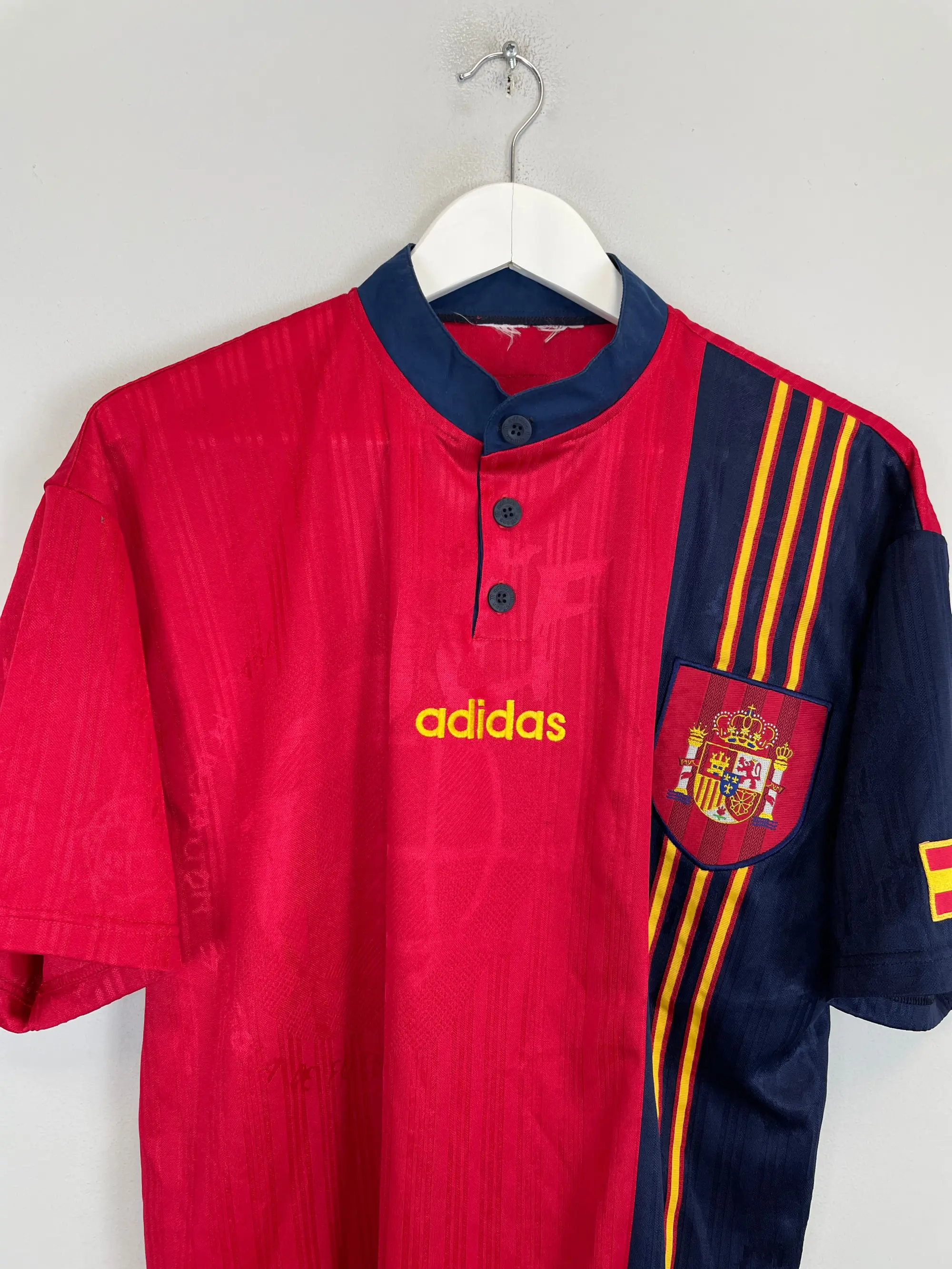 CULT KITS - 1996/98 SPAIN HOME SHIRT (XL) ADIDAS