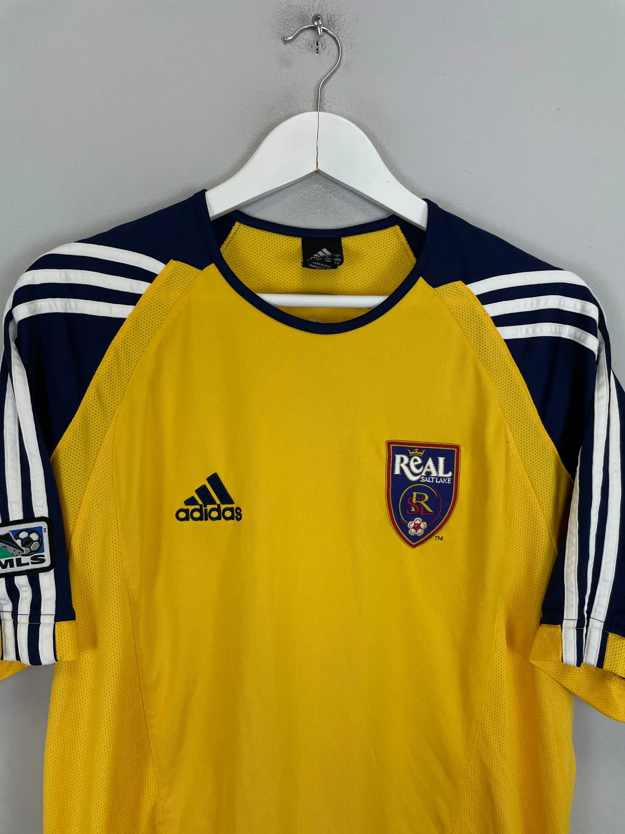 CULT KITS - 2002/04 SPAIN RAUL #7 HOME SHIRT (L) ADIDAS