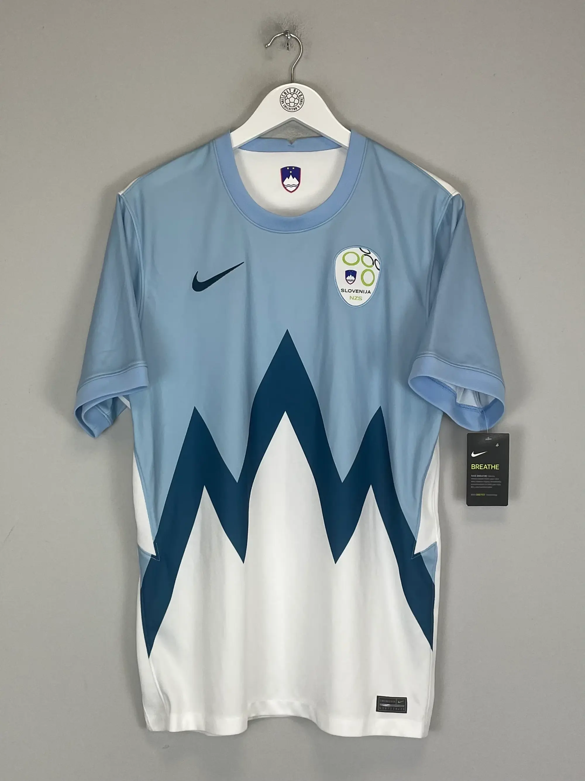 CULT KITS - 2020/21 SLOVENIA HOME SHIRT *BNWT* HOME SHIRT (L) NIKE