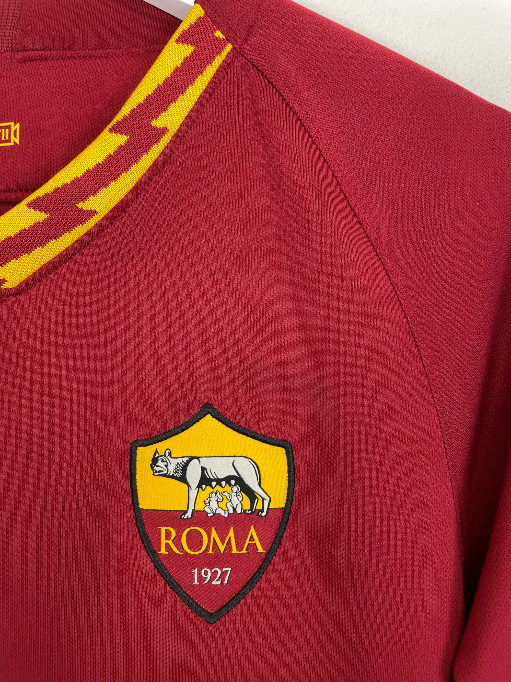 CULT KITS - 2019/20 ROMA HOME SHIRT (S) NIKE