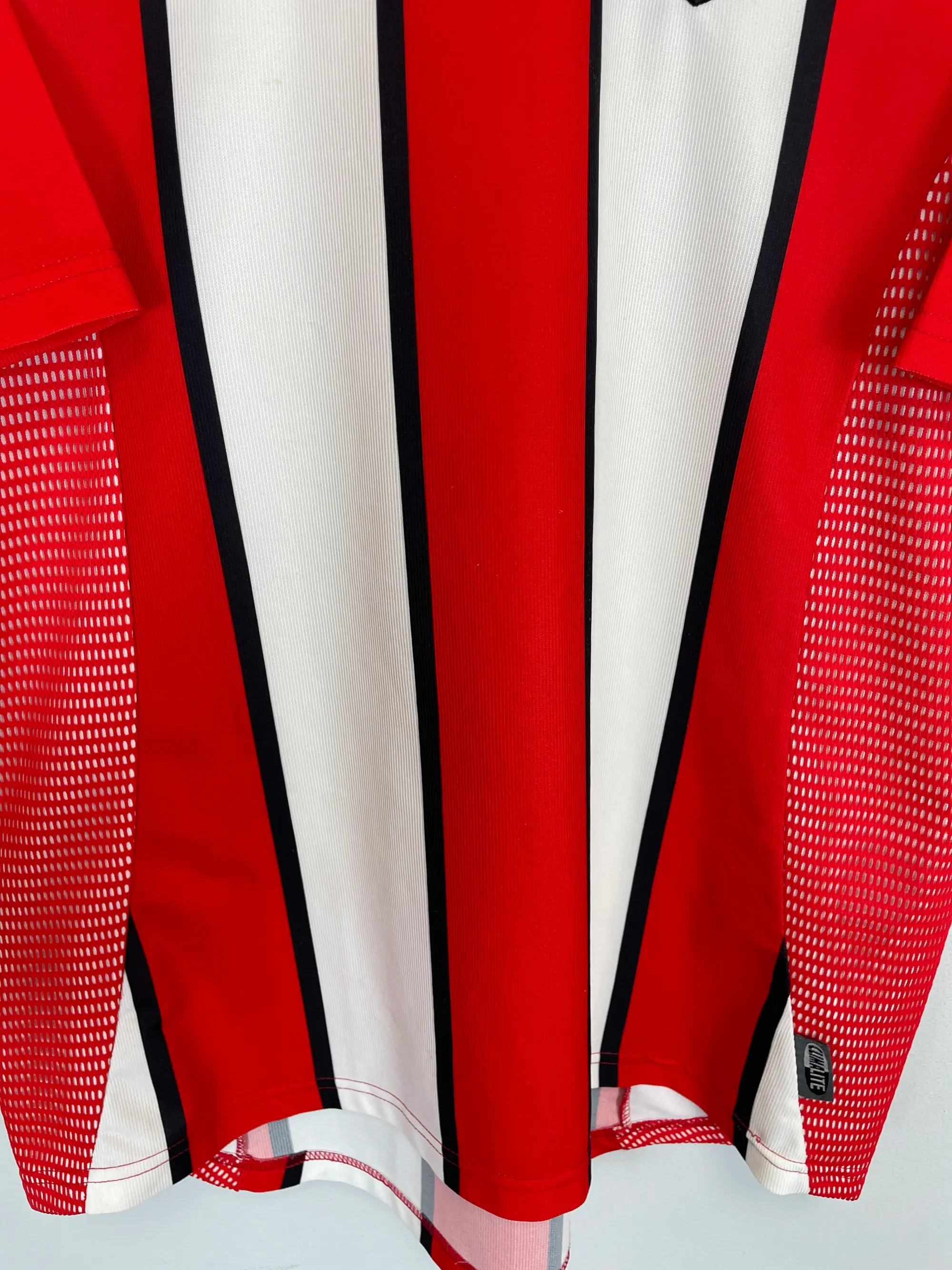 CULT KITS - 2002/04 RIVER PLATE HOME SHIRT (M) ADIDAS