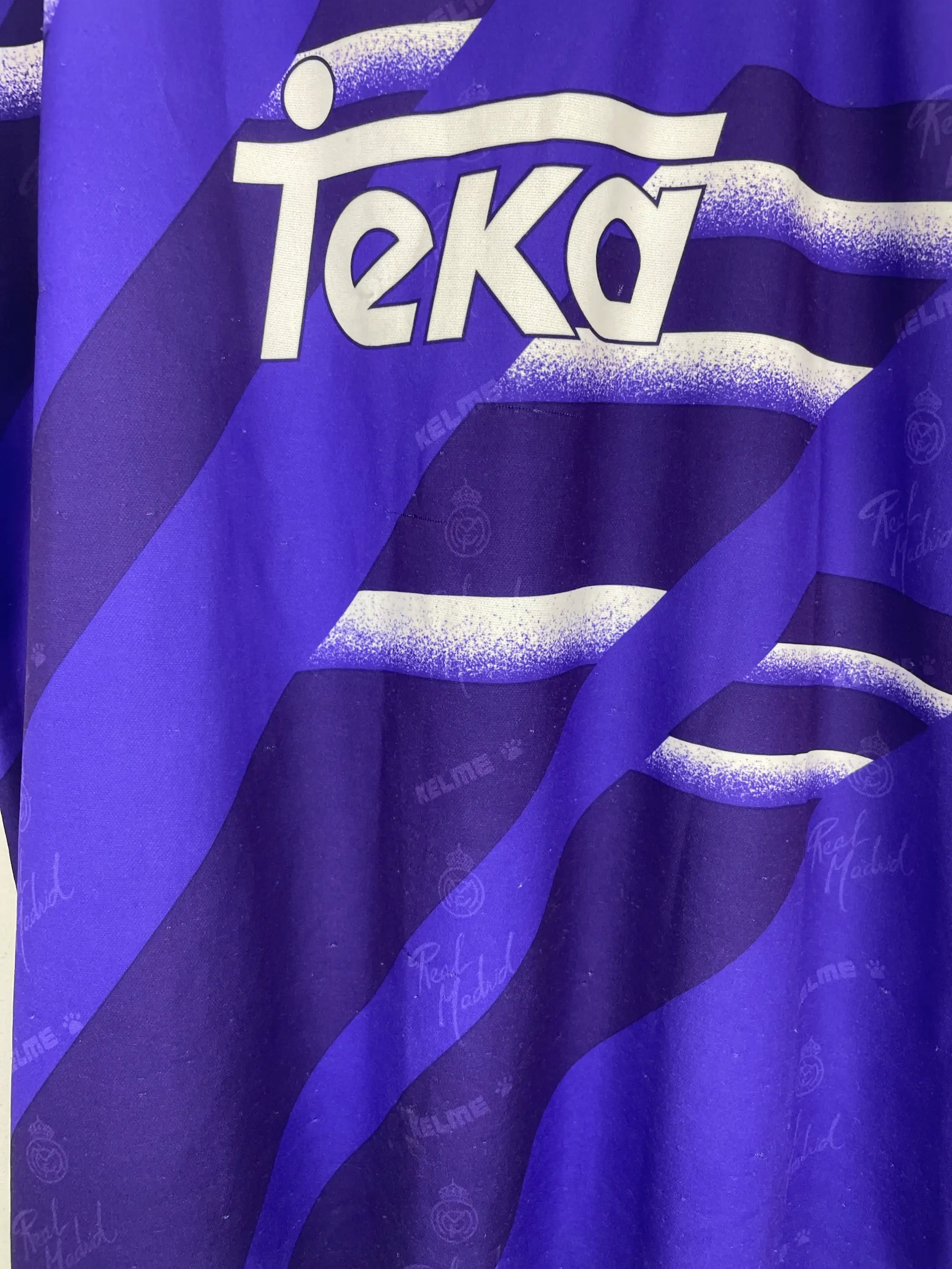 CULT KITS - 1994/96 REAL MADRID AWAY SHIRT (L) KELME