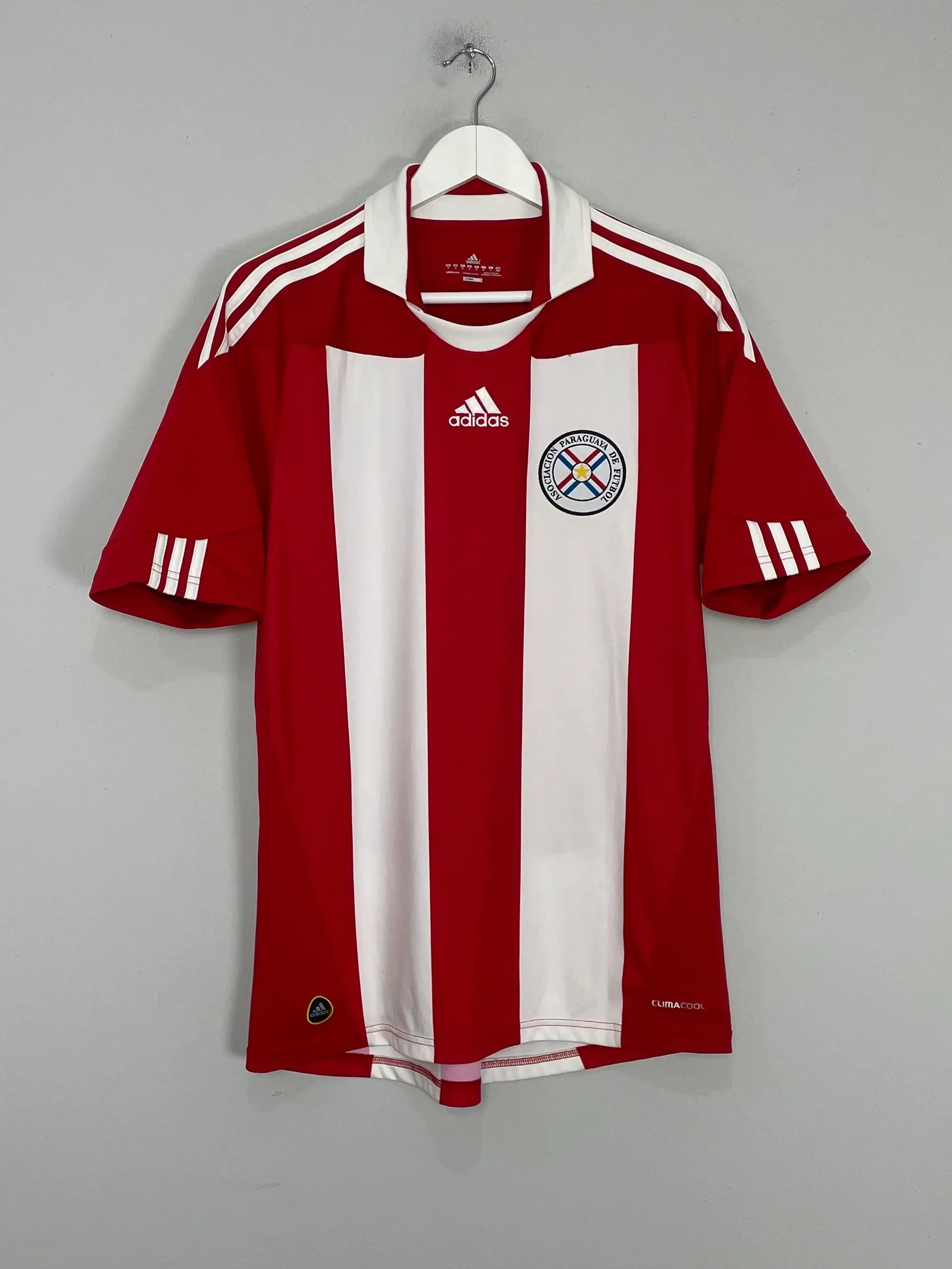 CULT KITS - 2010/12 PARAGUAY HOME SHIRT (M) ADIDAS