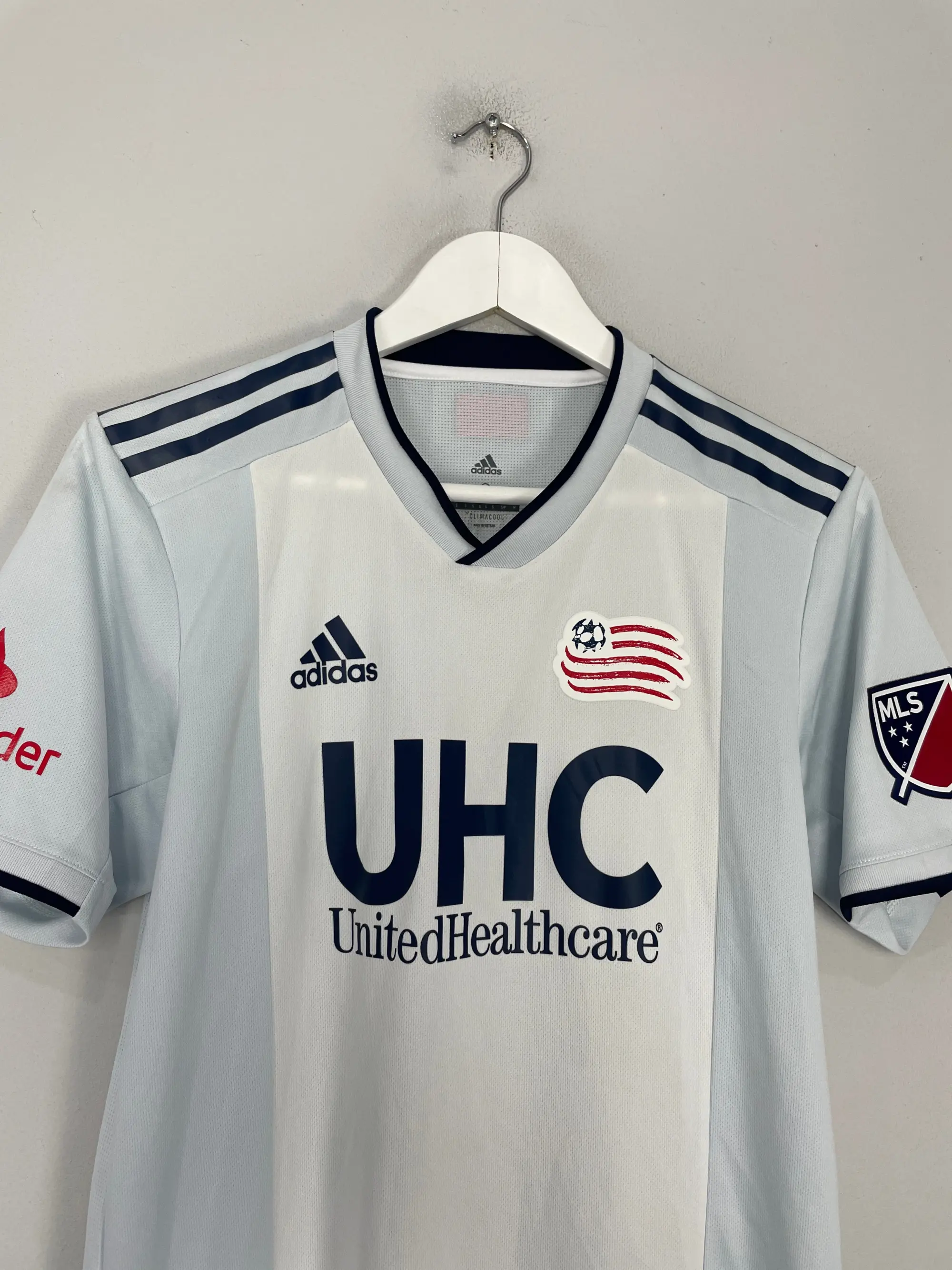 CULT KITS - 2010/12 PARAGUAY HOME SHIRT (M) ADIDAS