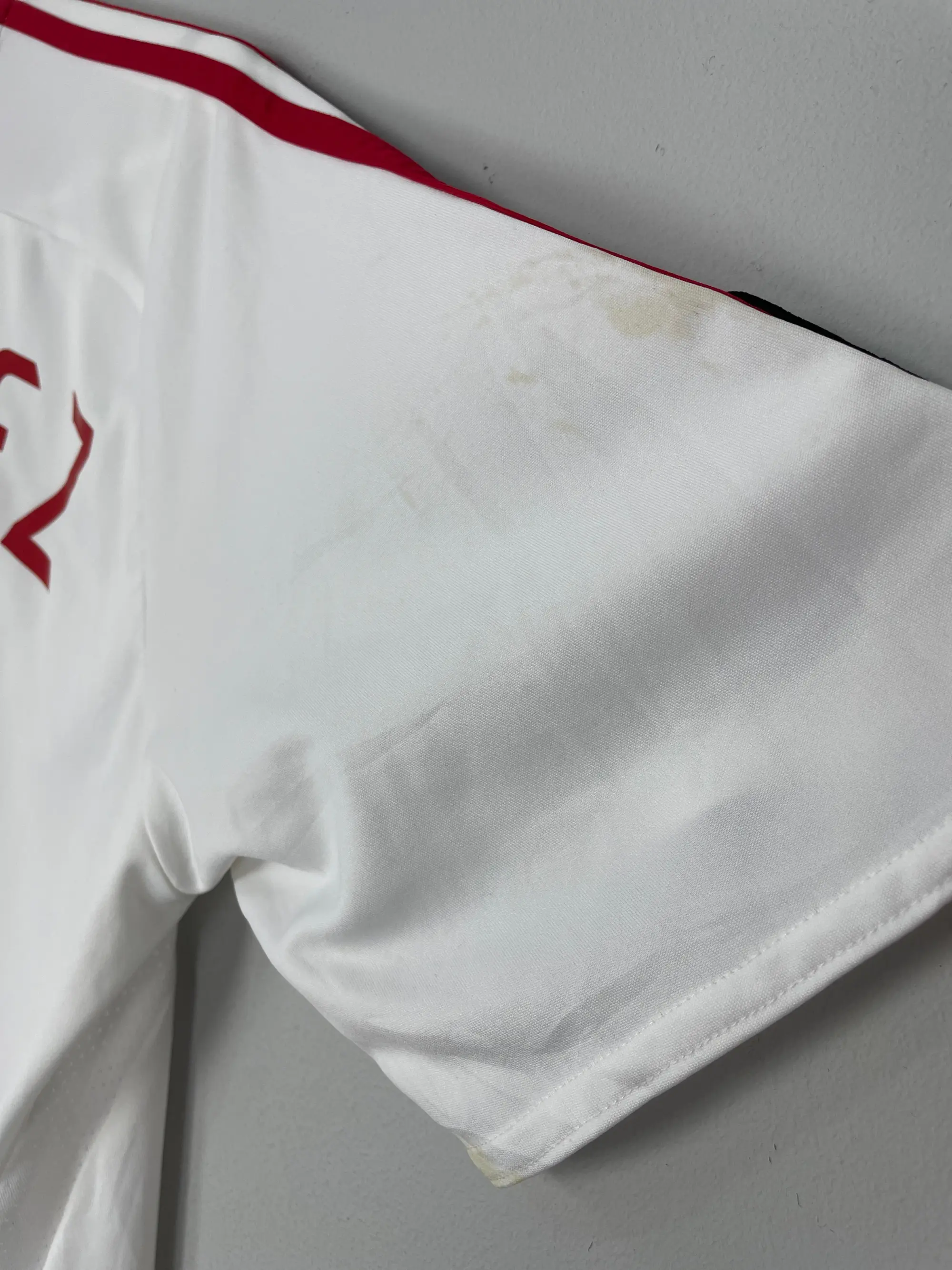 CULT KITS - 2007/08 NEW YORK RED BULLS R.MARQUEZ #4 HOME SHIRT (M) ADIDAS