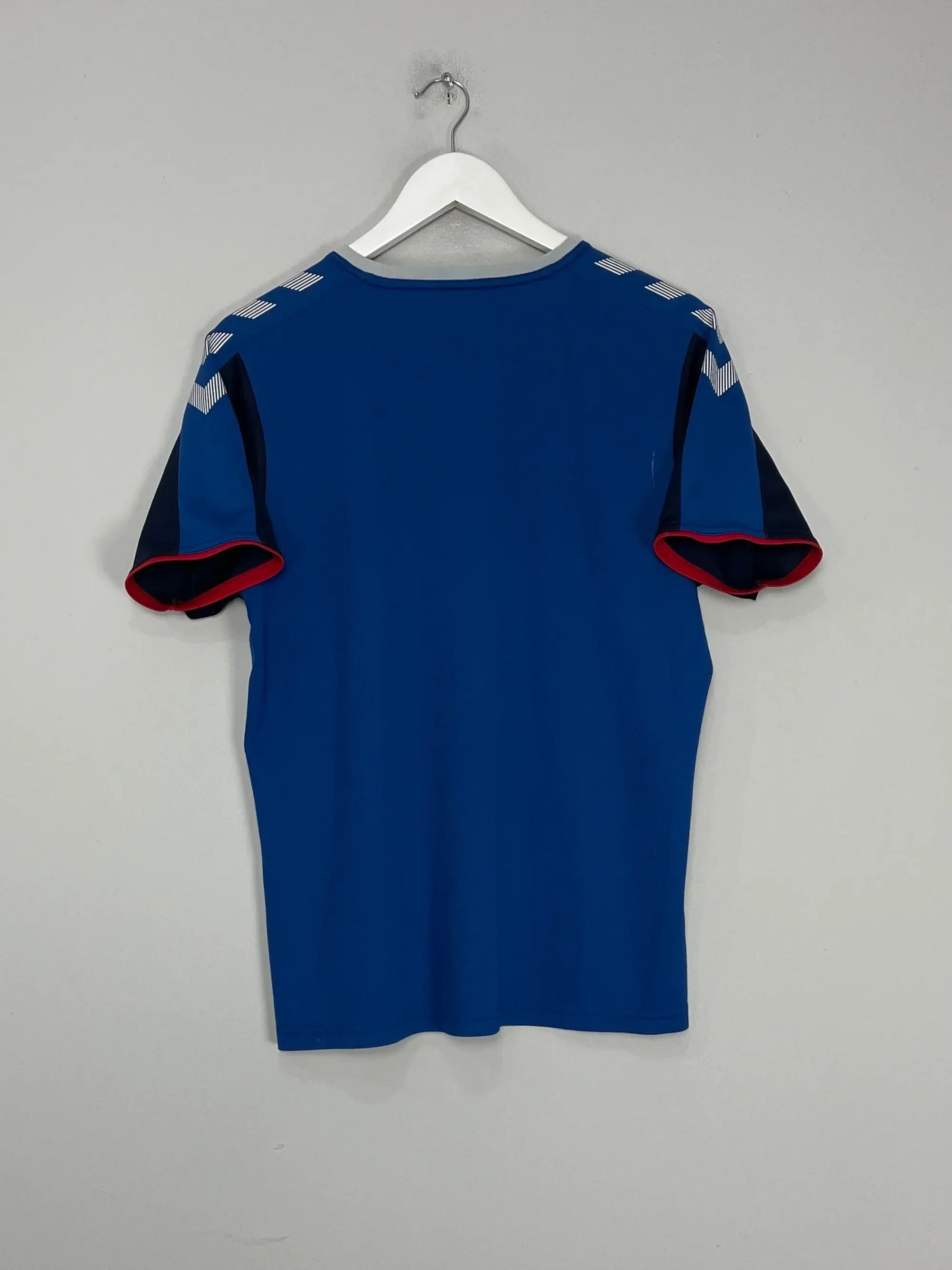CULT KITS - 2018/19 RANGERS TRAINING SHIRT (S) HUMMEL