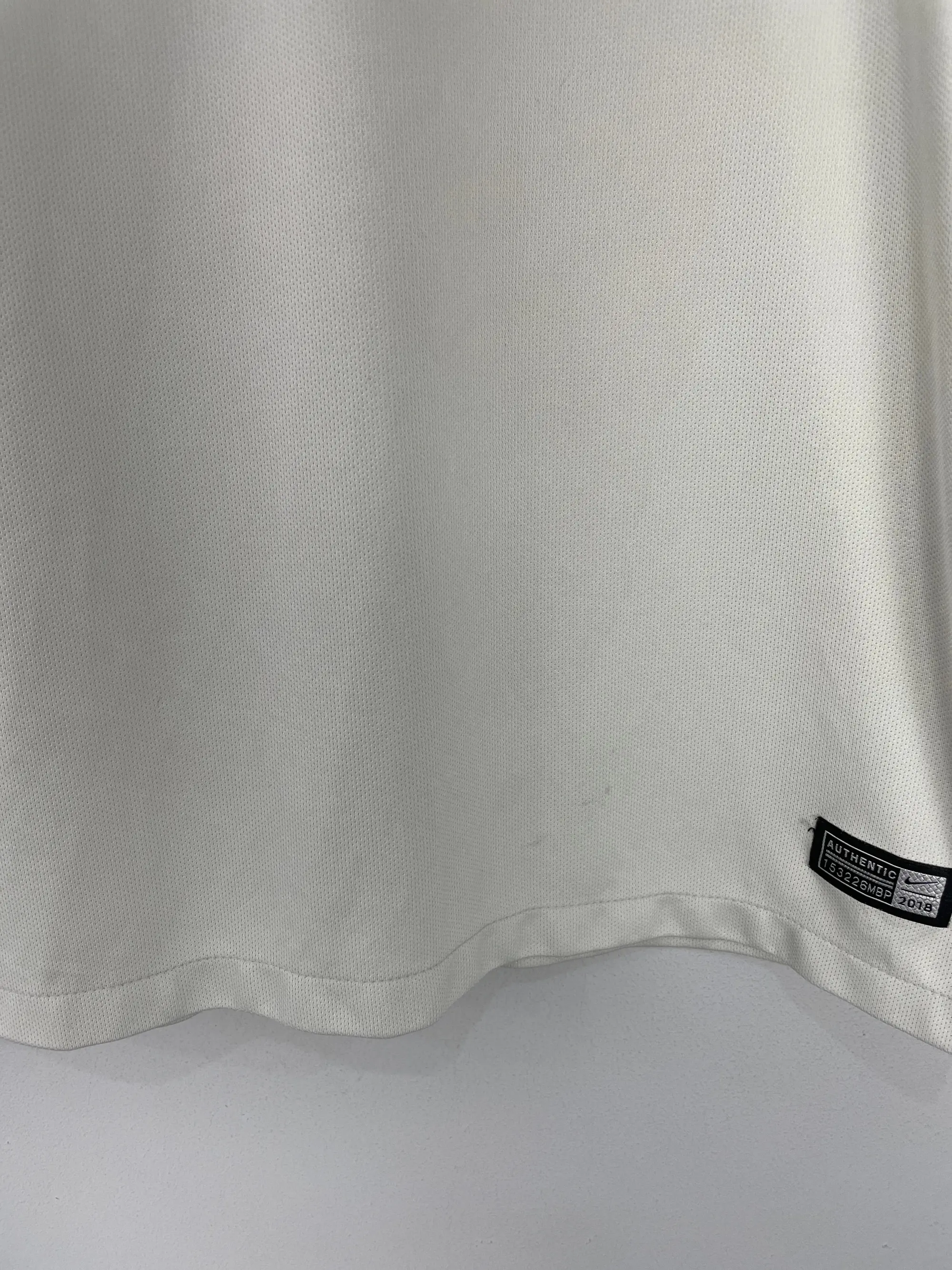 CULT KITS - 2018/19 PSG AWAY SHIRT (L) NIKE