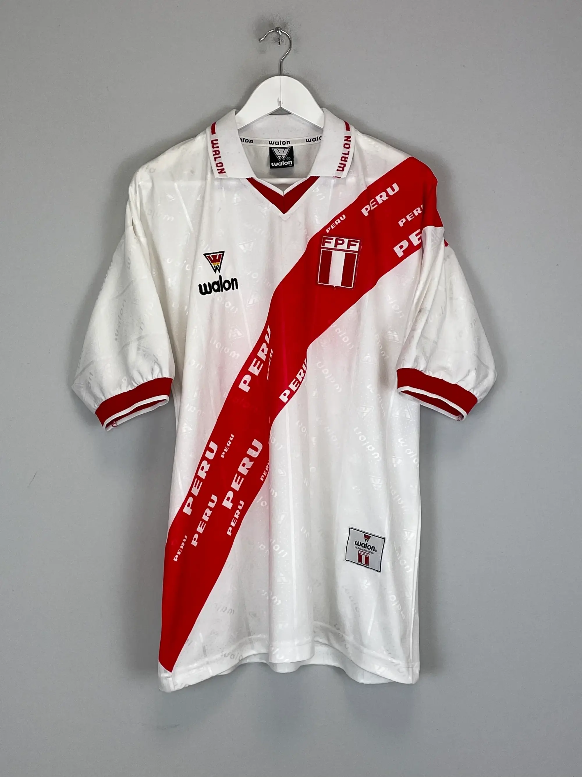 CULT KITS - 1998/00 PERU HOME SHIRT (XL) WALON