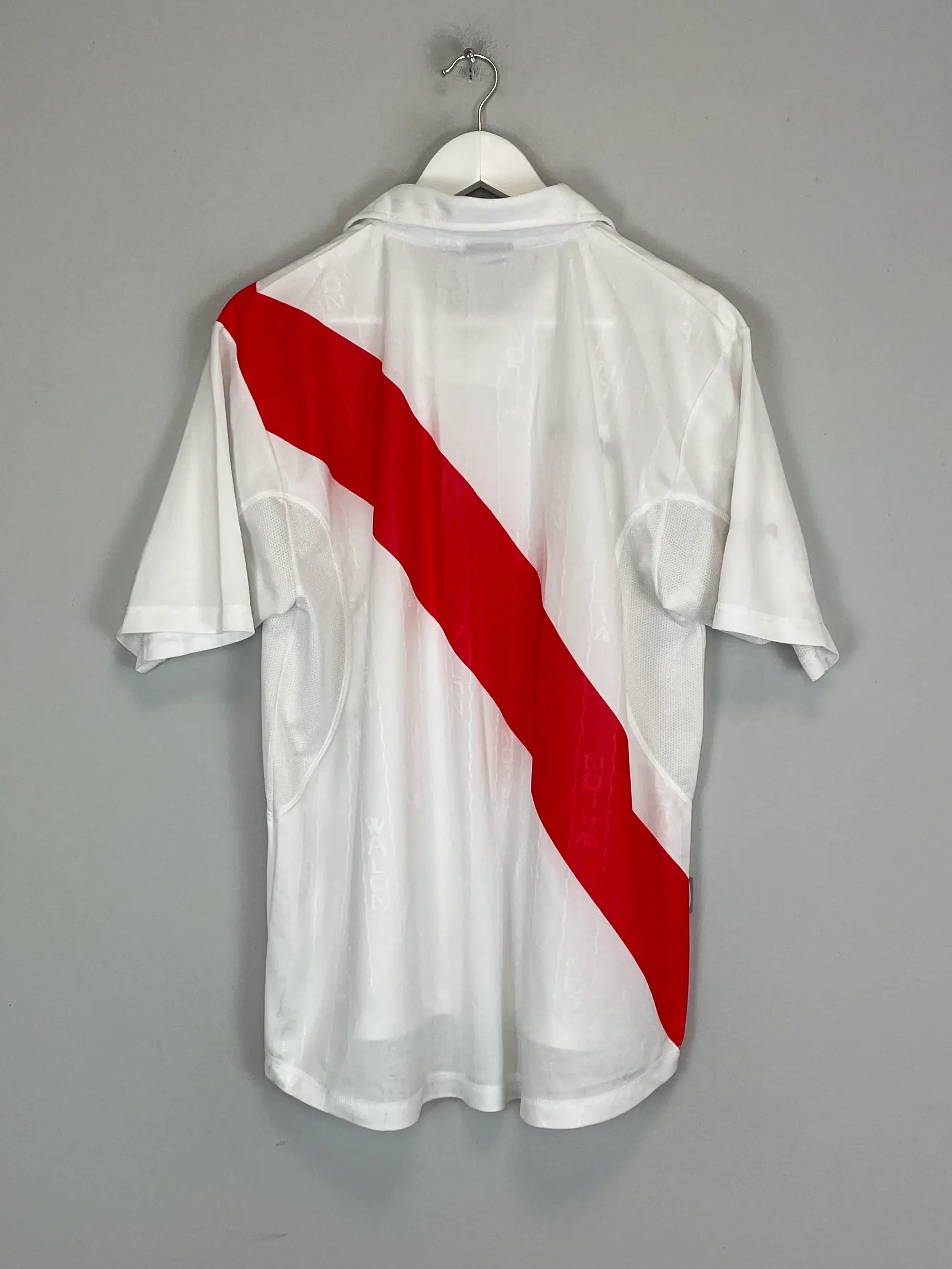 CULT KITS - 2002/03 PERU HOME SHIRT (L) WALON