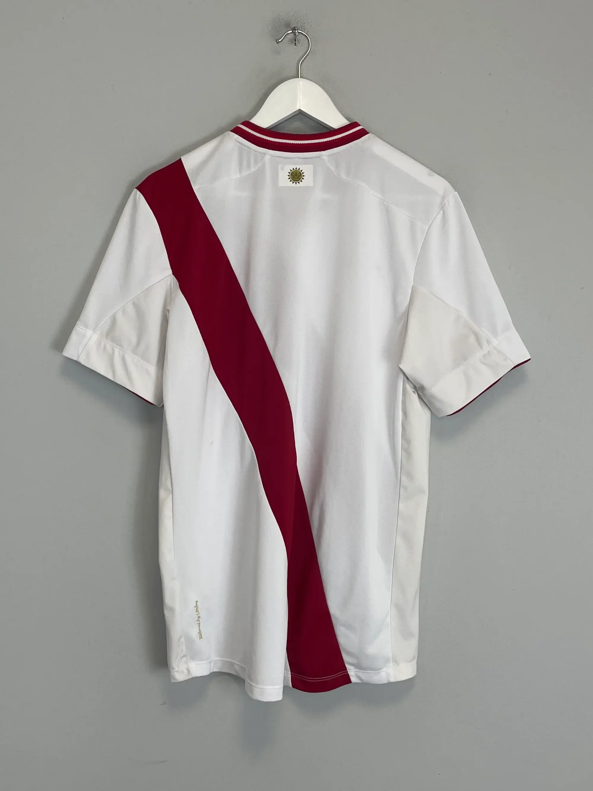 CULT KITS - 2012 PERU HOME SHIRT (L) UMBRO