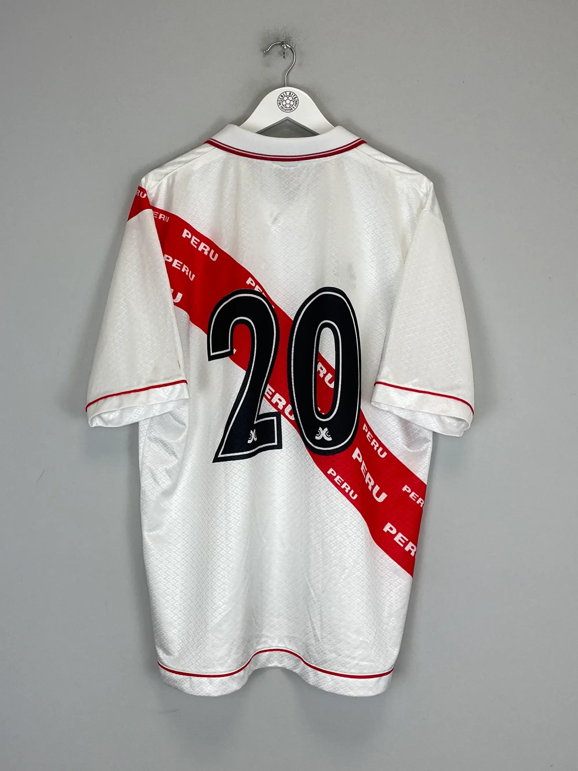 CULT KITS - 1986/87 PERU *RE-ISSUE* HOME SHIRT (XL) CALVO