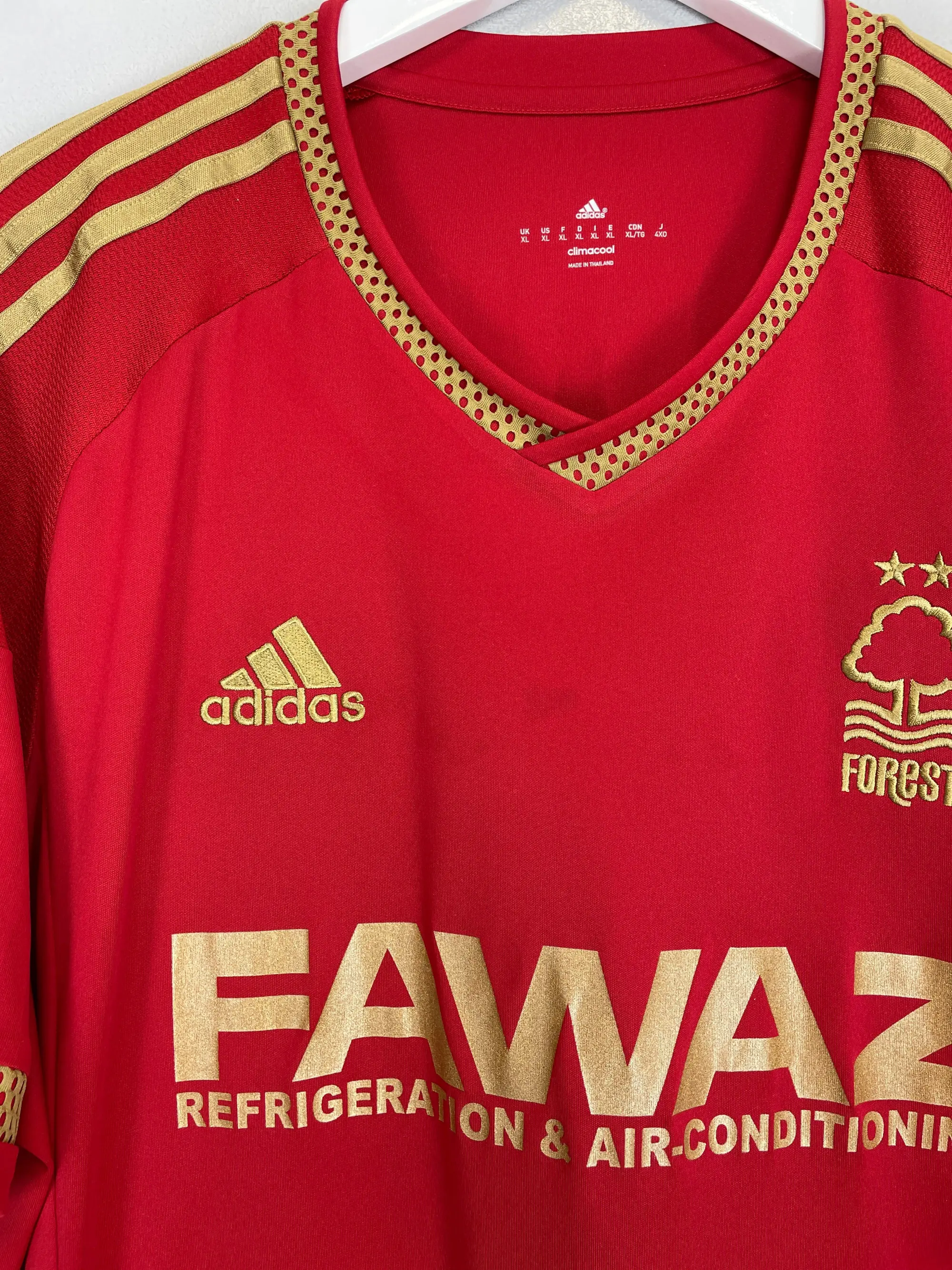 CULT KITS - 2015/16 NOTTINGHAM FOREST LANSBURY #10 HOME SHIRT (XL) ADIDAS