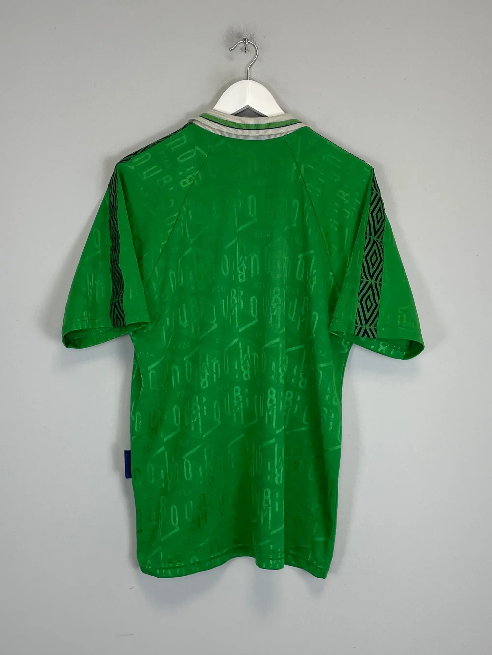 CULT KITS - 1994/95 NORTHERN IRELAND *PROTOTYPE* HOME SHIRT (M) UMBRO