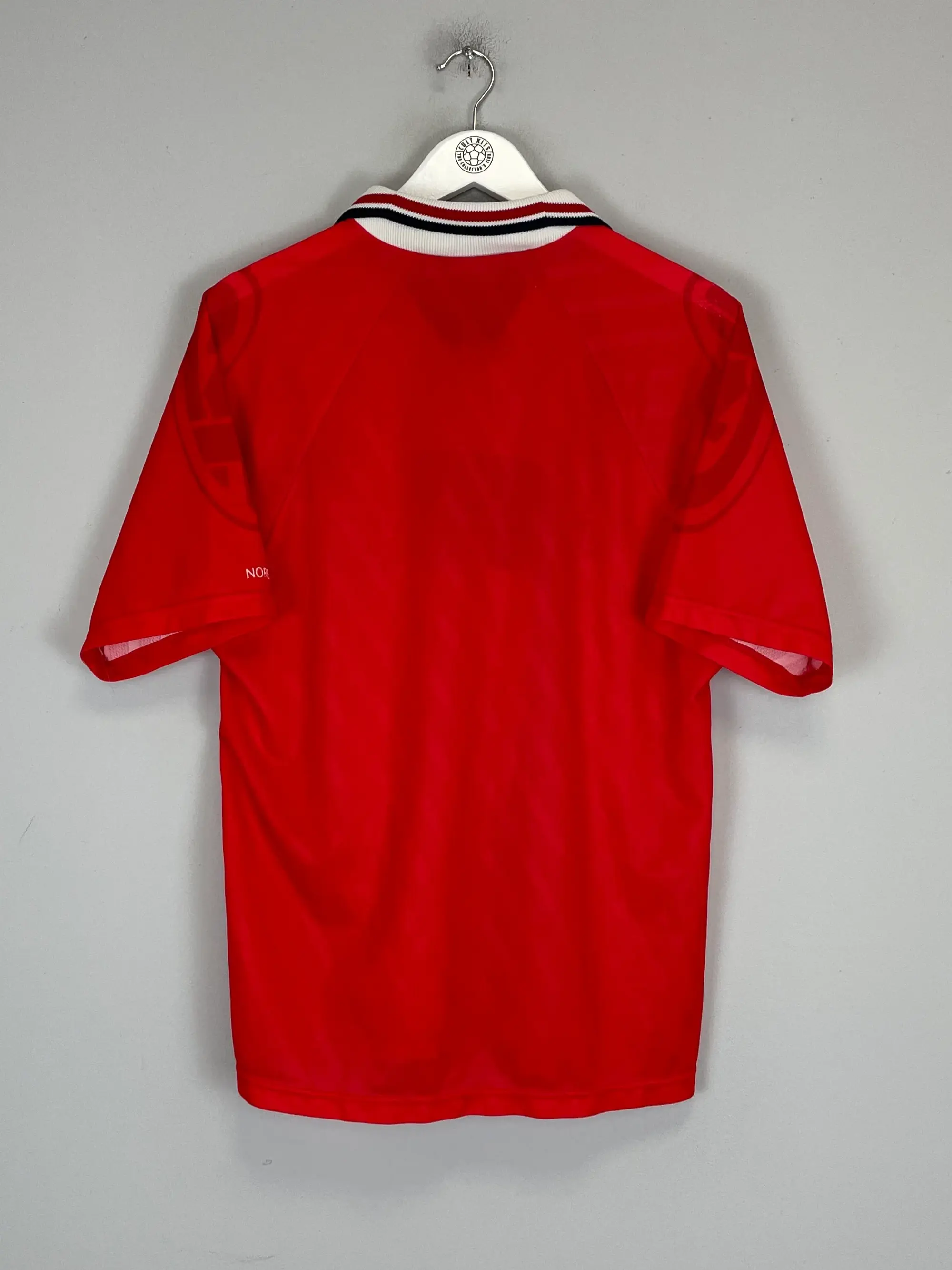 1997/98 NORWAY HOME SHIRT (M) UMBRO | Cult Kits