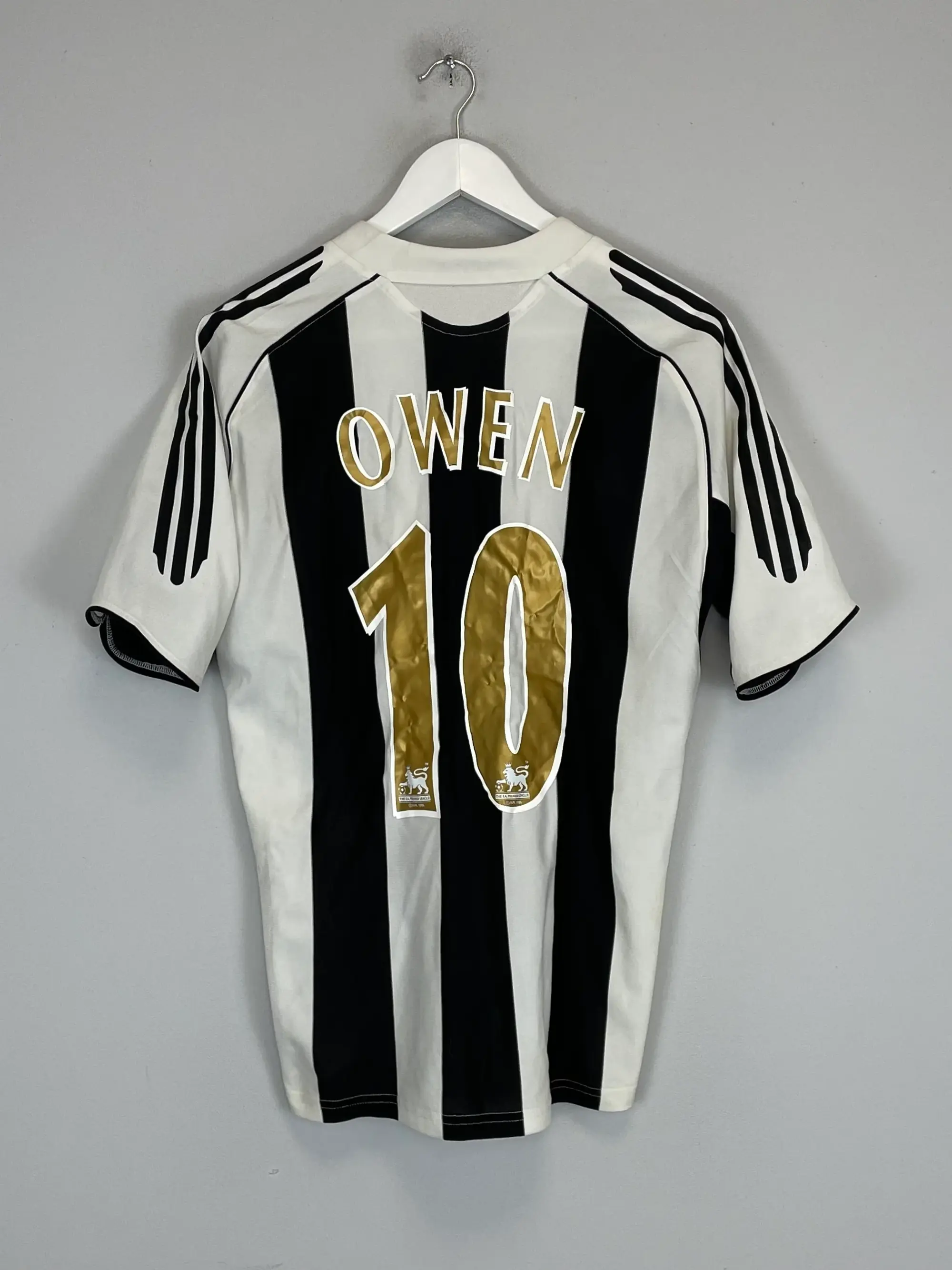 CULT KITS - 2005/07 NEWCASTLE UNITED OWEN #10 HOME SHIRT (S) ADIDAS
