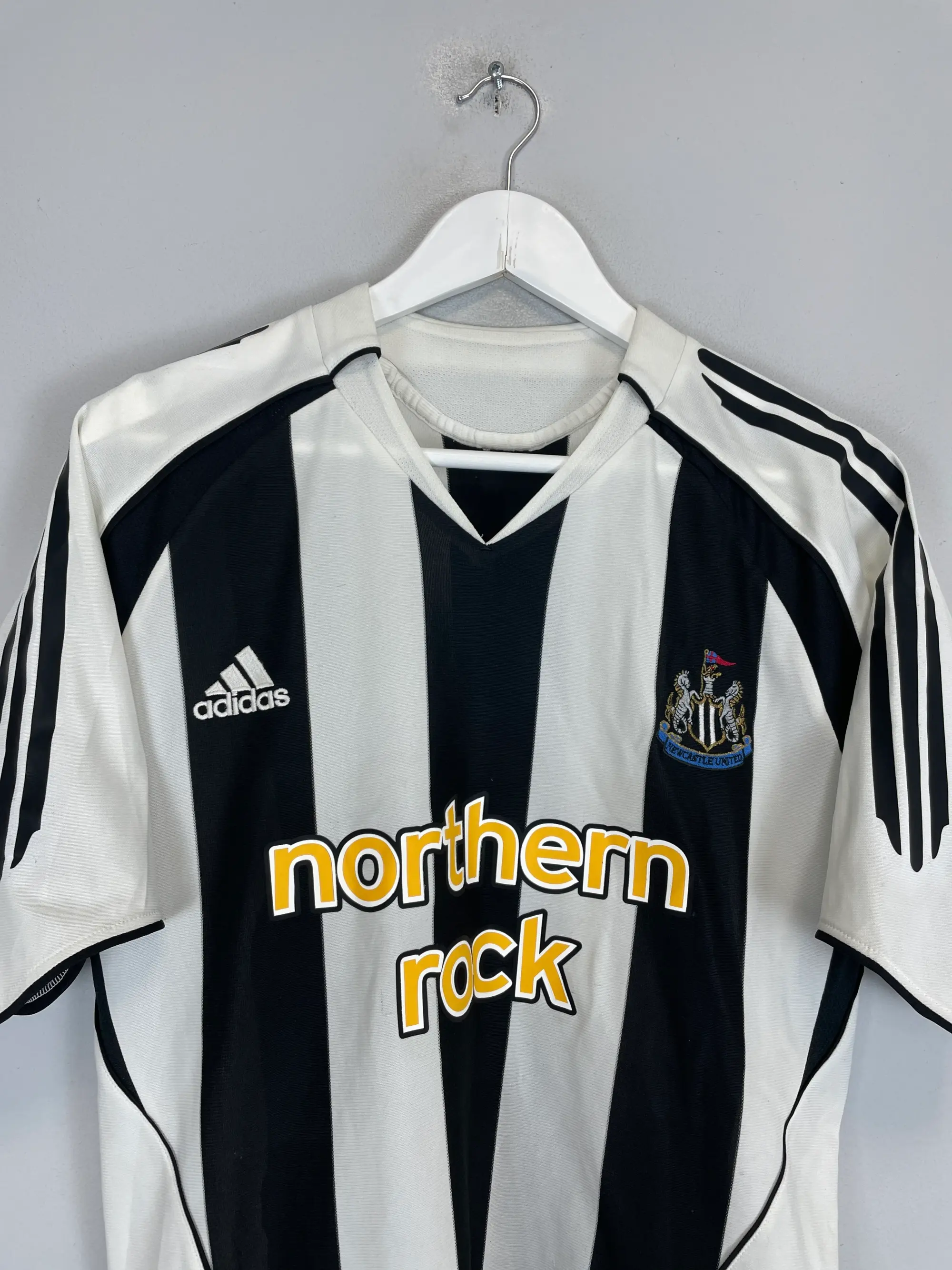 CULT KITS - 2005/07 NEWCASTLE UNITED OWEN #10 HOME SHIRT (S) ADIDAS