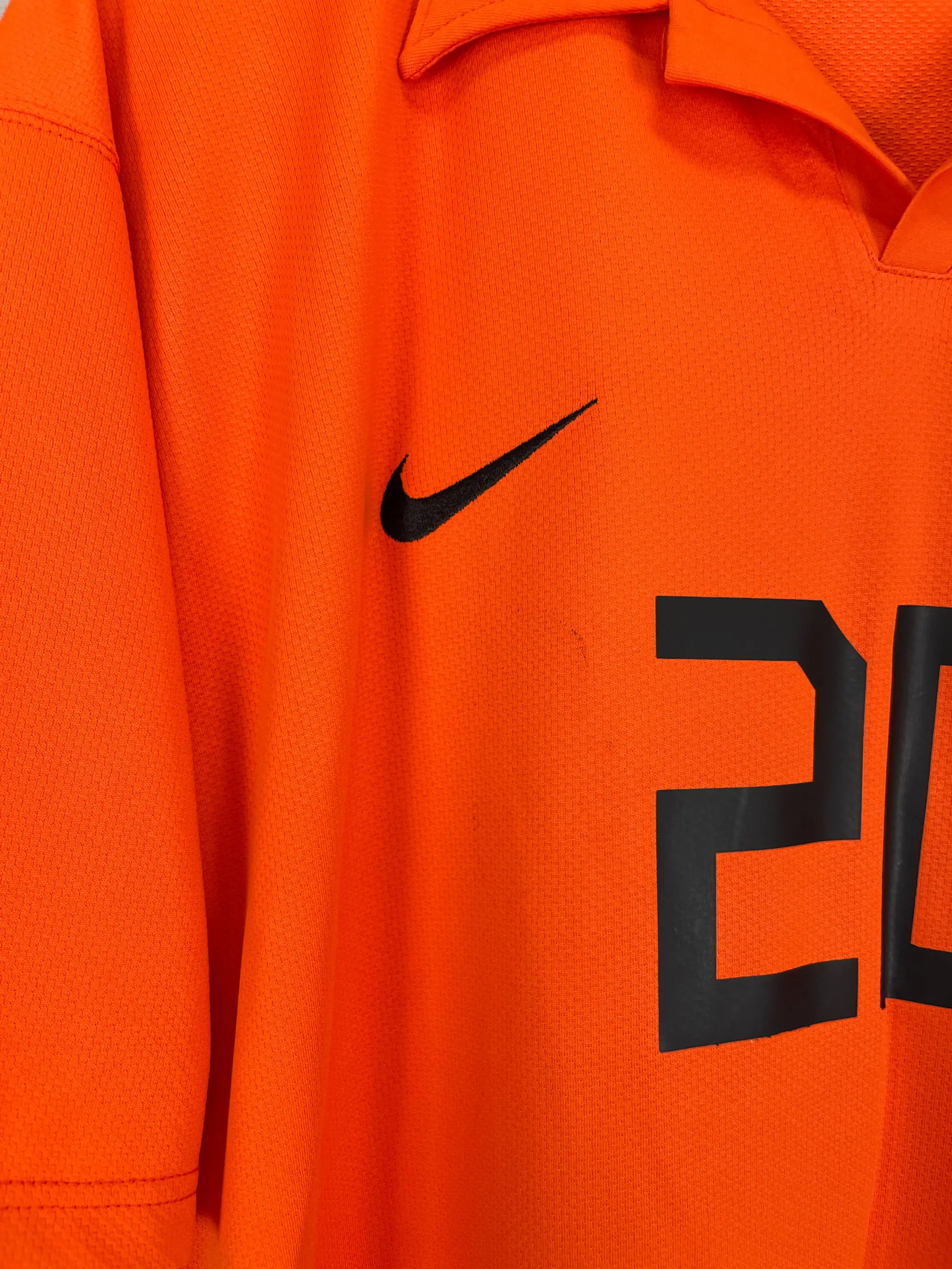 CULT KITS - 2006/08 NETHERLANDS SNEIJDER #20 HOME SHIRT (XL) NIKE