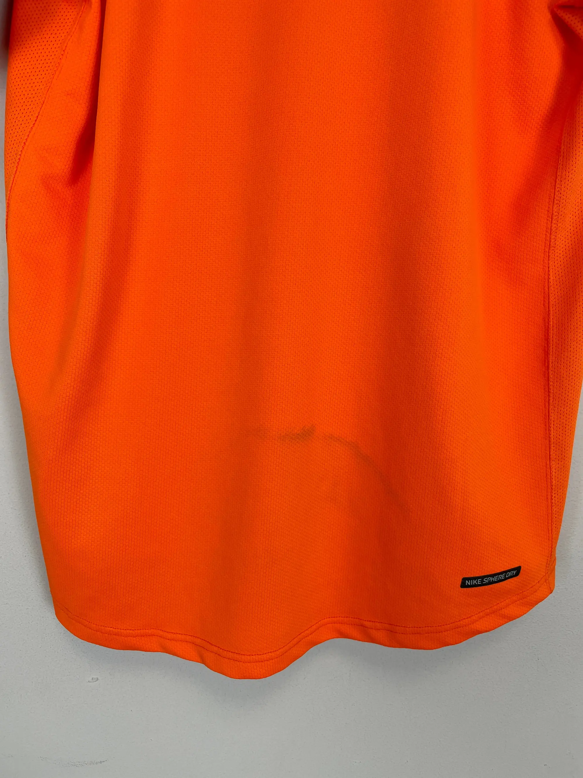 CULT KITS - 2006/07 NETHERLANDS HOME SHIRT (M) NIKE