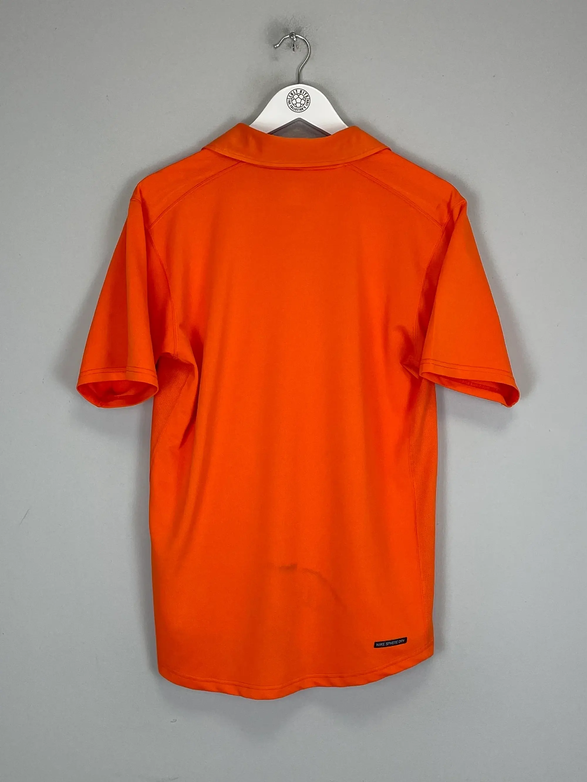 CULT KITS - 2006/07 NETHERLANDS HOME SHIRT (M) NIKE