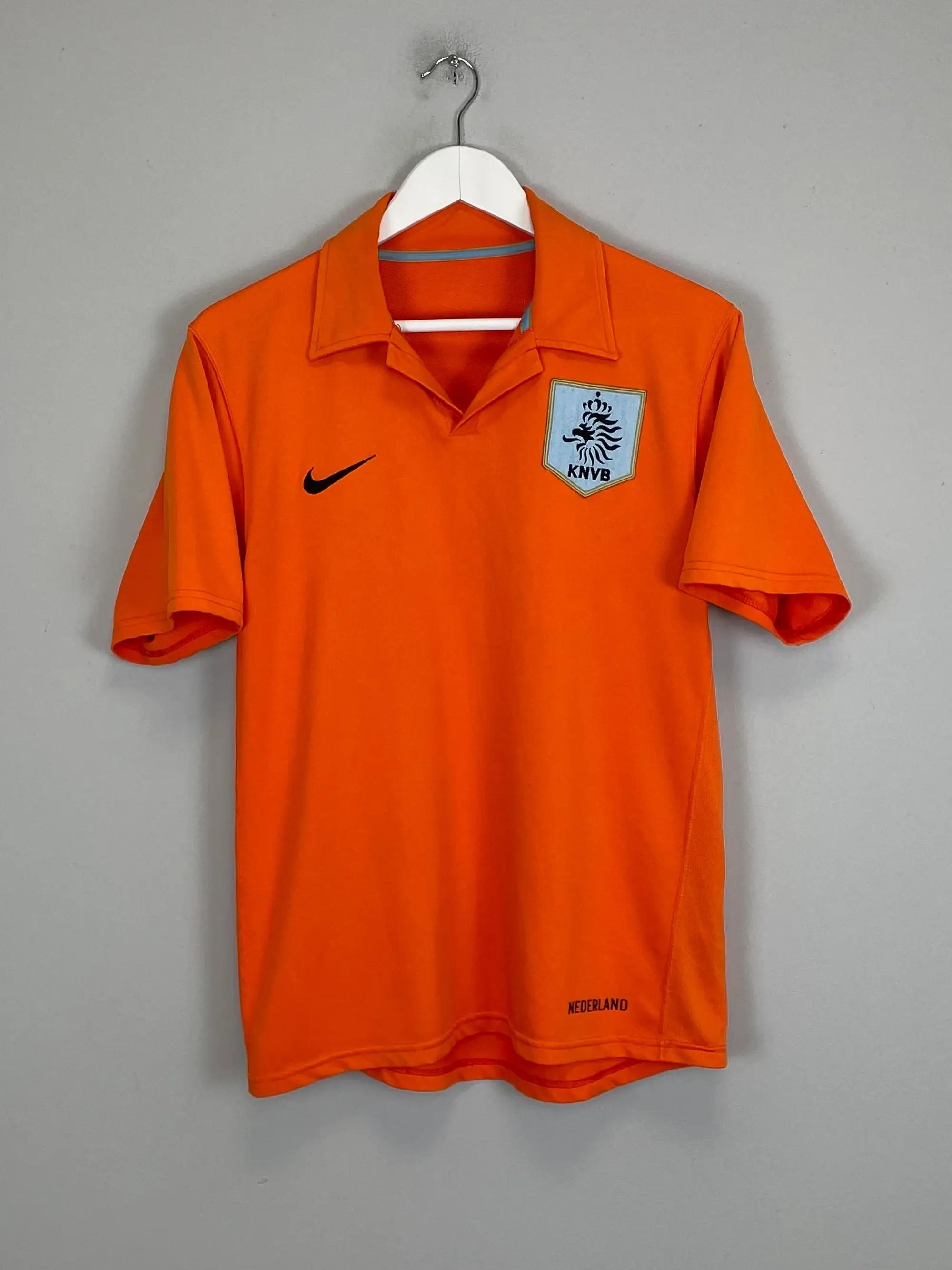 CULT KITS - 2006/07 NETHERLANDS HOME SHIRT (M) NIKE