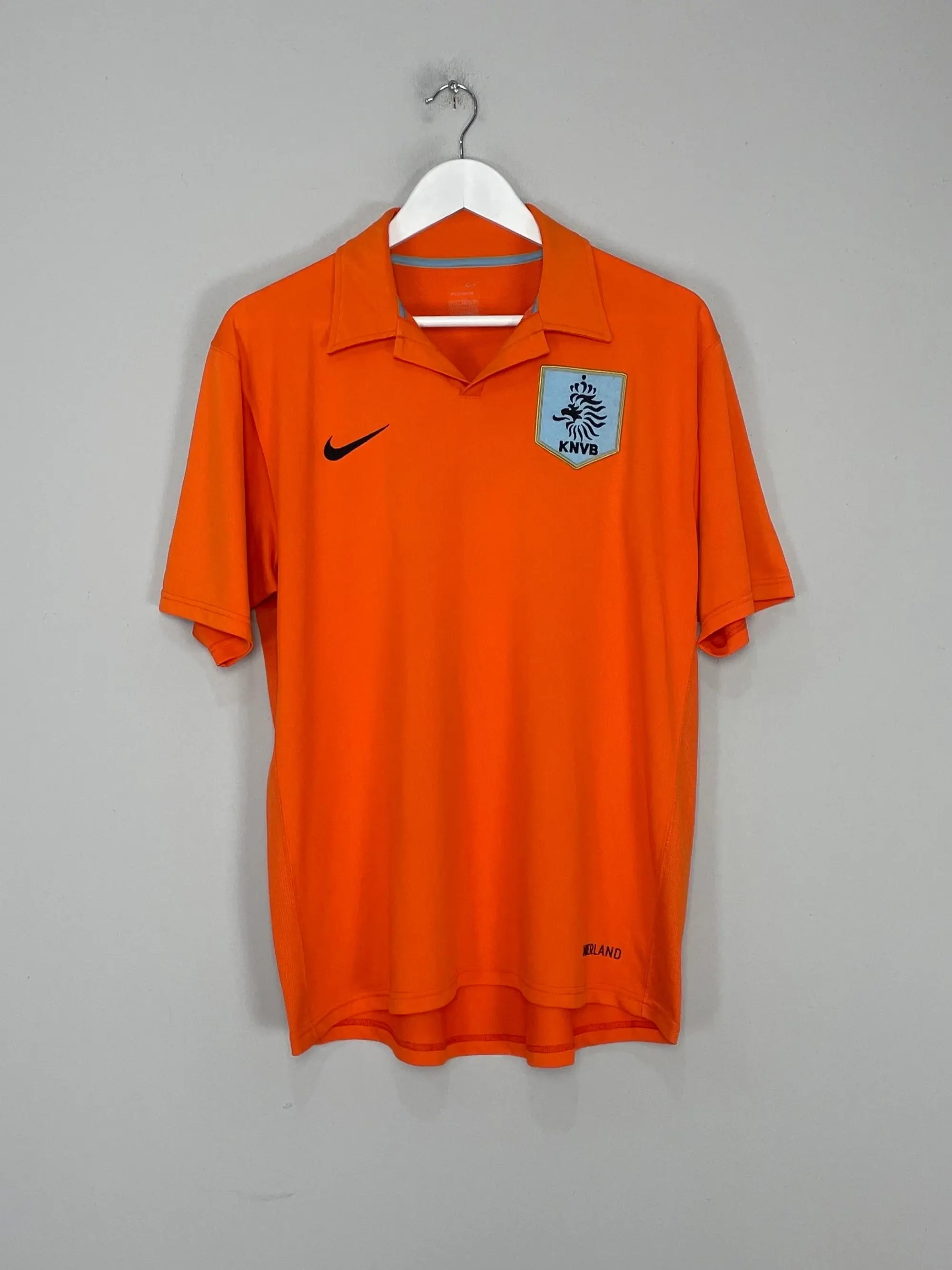 CULT KITS - 2006/07 NETHERLANDS HOME SHIRT (L) NIKE