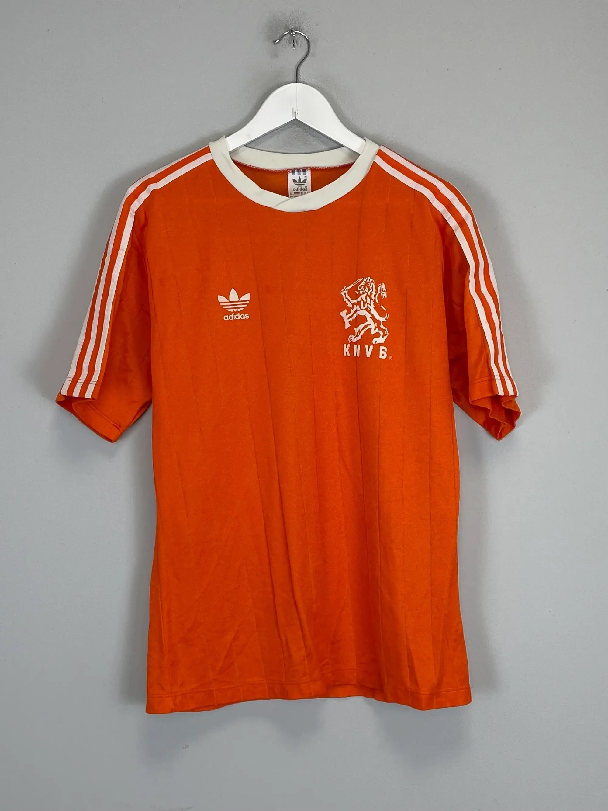 CULT KITS - 1982/83 NETHERLANDS HOME SHIRT (L) ADIDAS