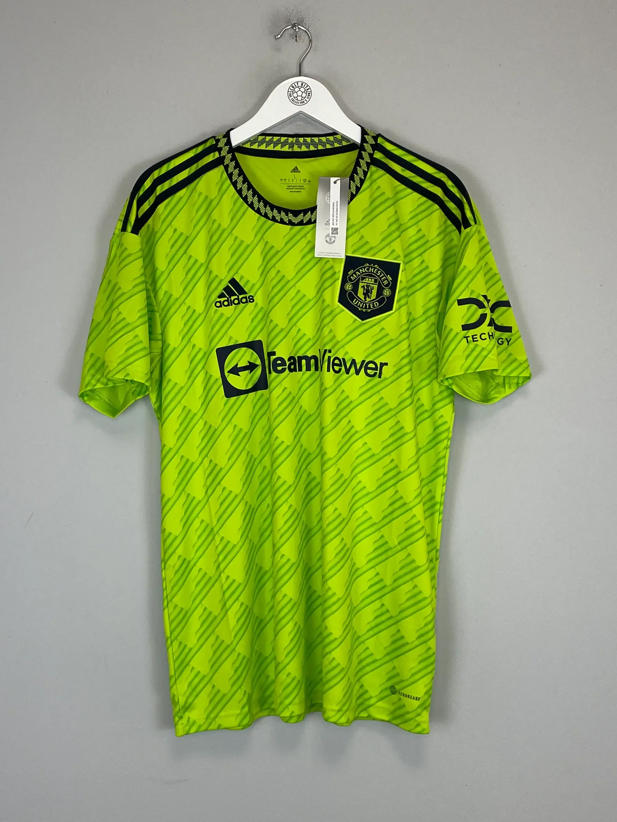 Cult Kits | 2022/23 MANCHESTER UNITED *BNWT* THIRD SHIRT ADIDAS, Medium / Manchester United / 2022