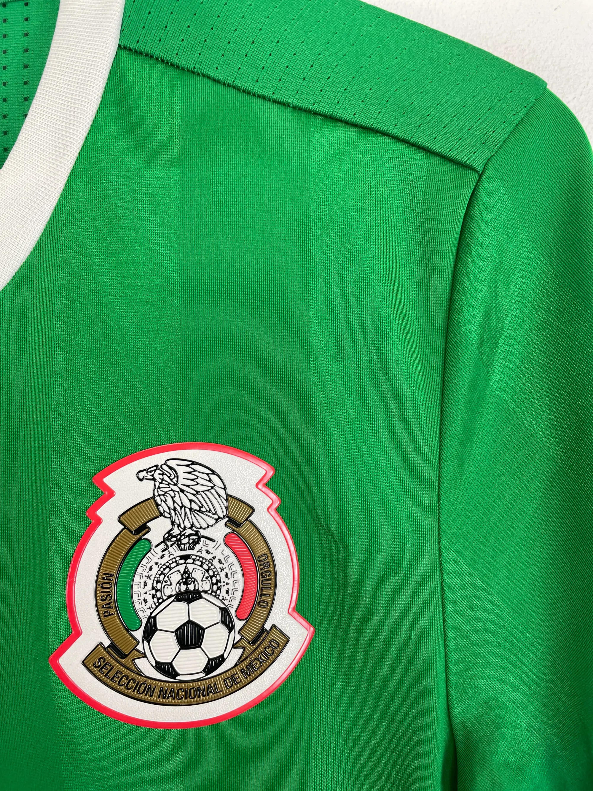 CULT KITS - 2016/17 MEXICO *PLAYER ISSUE* HOME SHIRT (M) ADIDAS