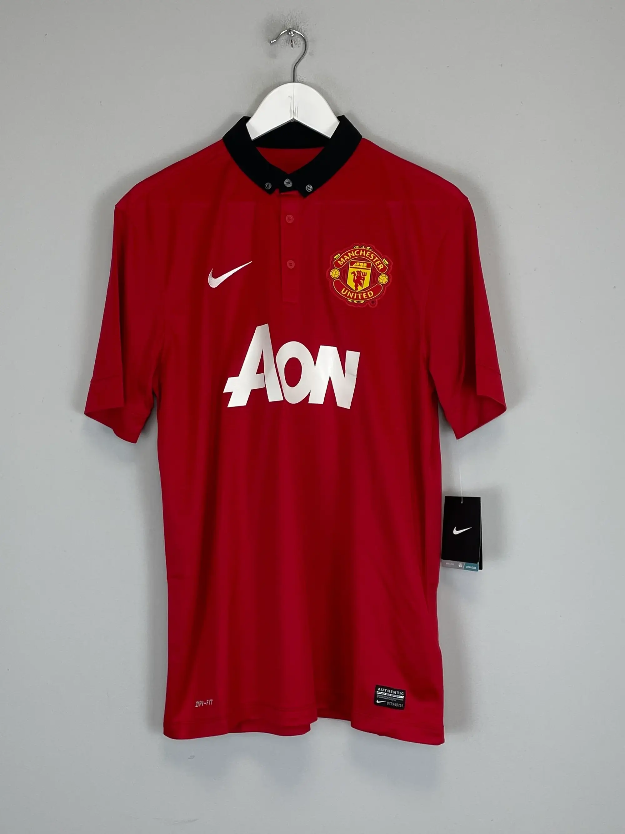 CULT KITS - 2013/14 MANCHESTER UNITED V.PERSIE #20 *BNWT* HOME SHIRT (L) NIKE