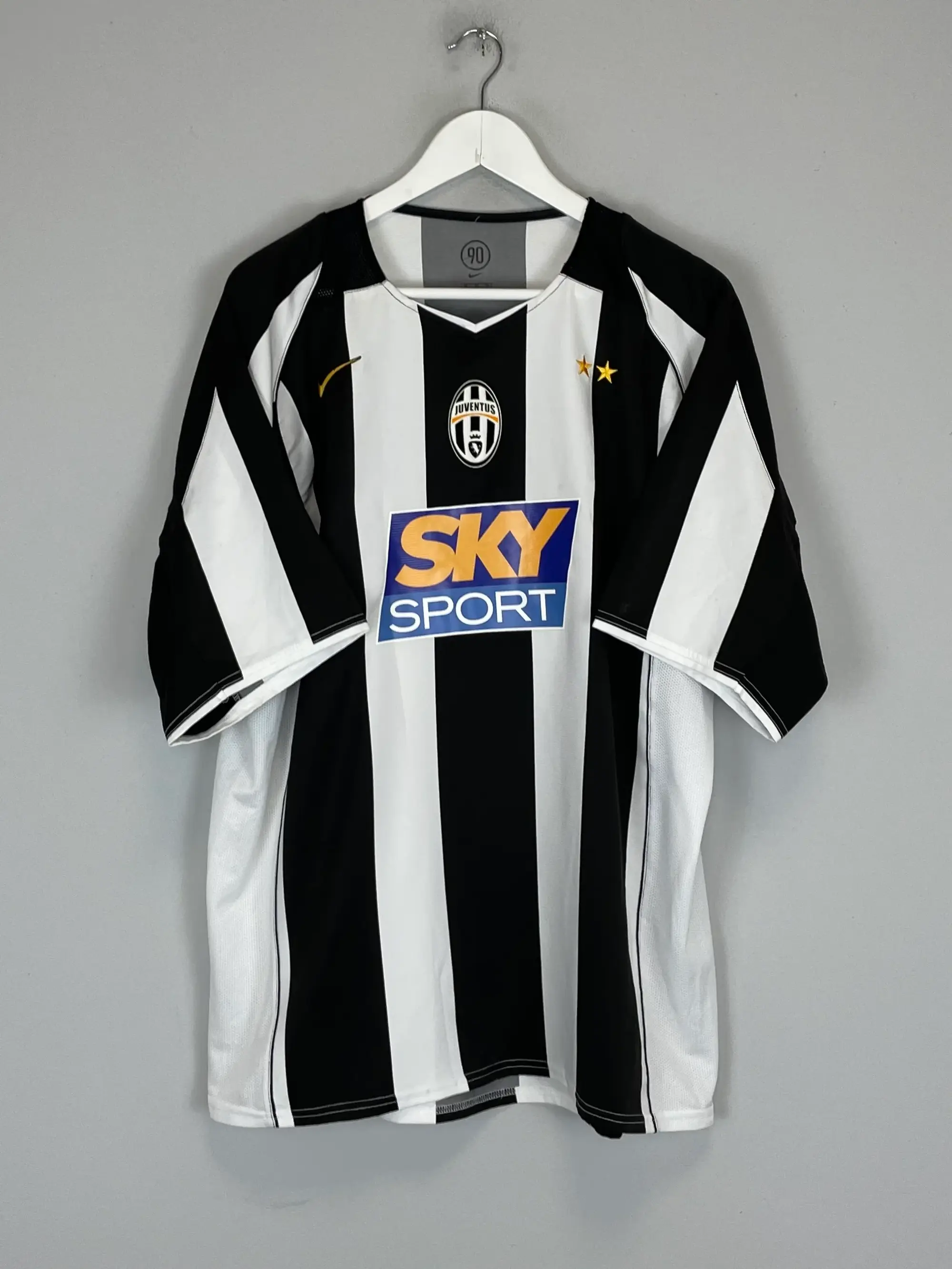 CULT KITS - 2004/05 JUVENTUS NEDVED #11 HOME SHIRT (XL) NIKE