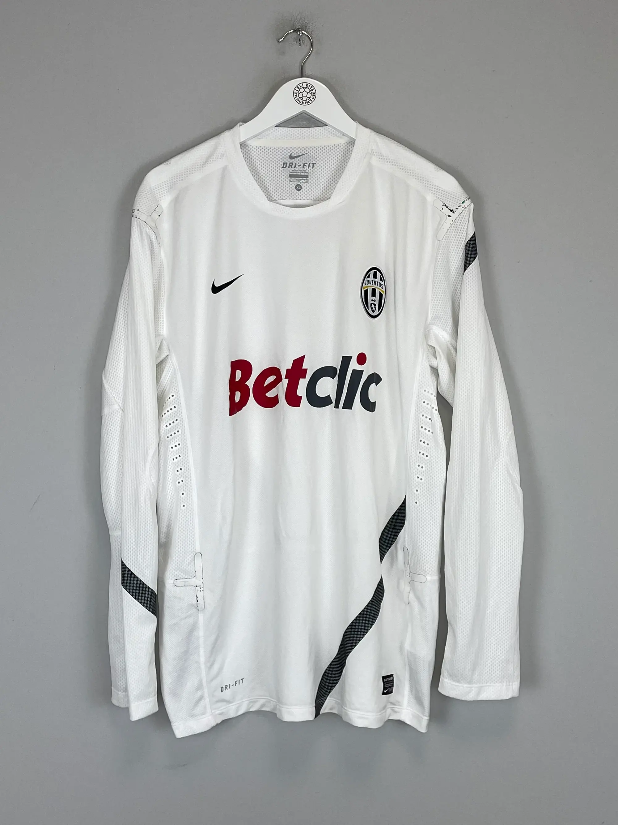 CULT KITS - 2010/11 JUVENTUS TRAINING SHIRT (XL) NIKE