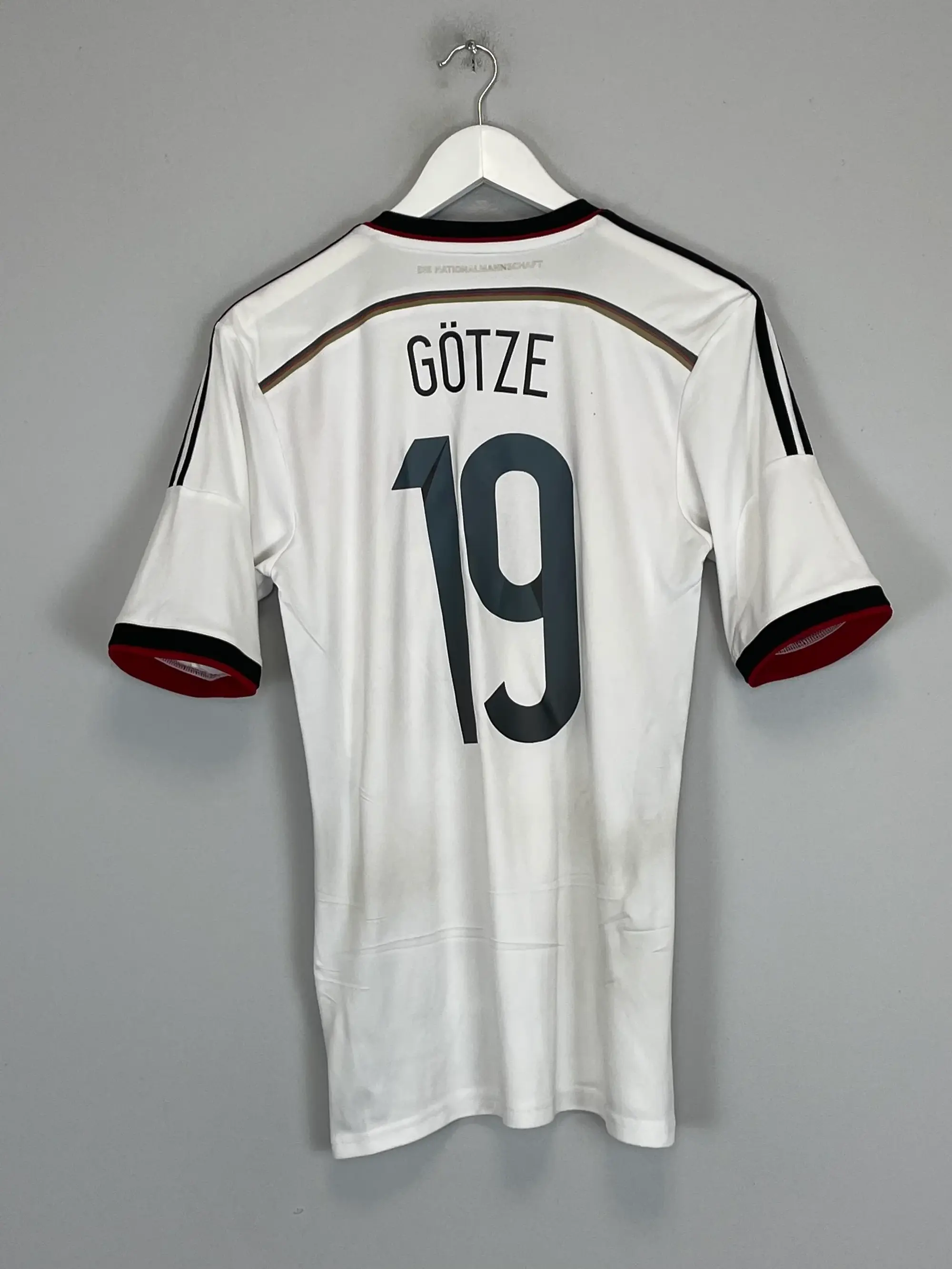CULT KITS - 2013/14 JAPAN KAGAWA #10 HOME SHIRT (S) ADIDAS