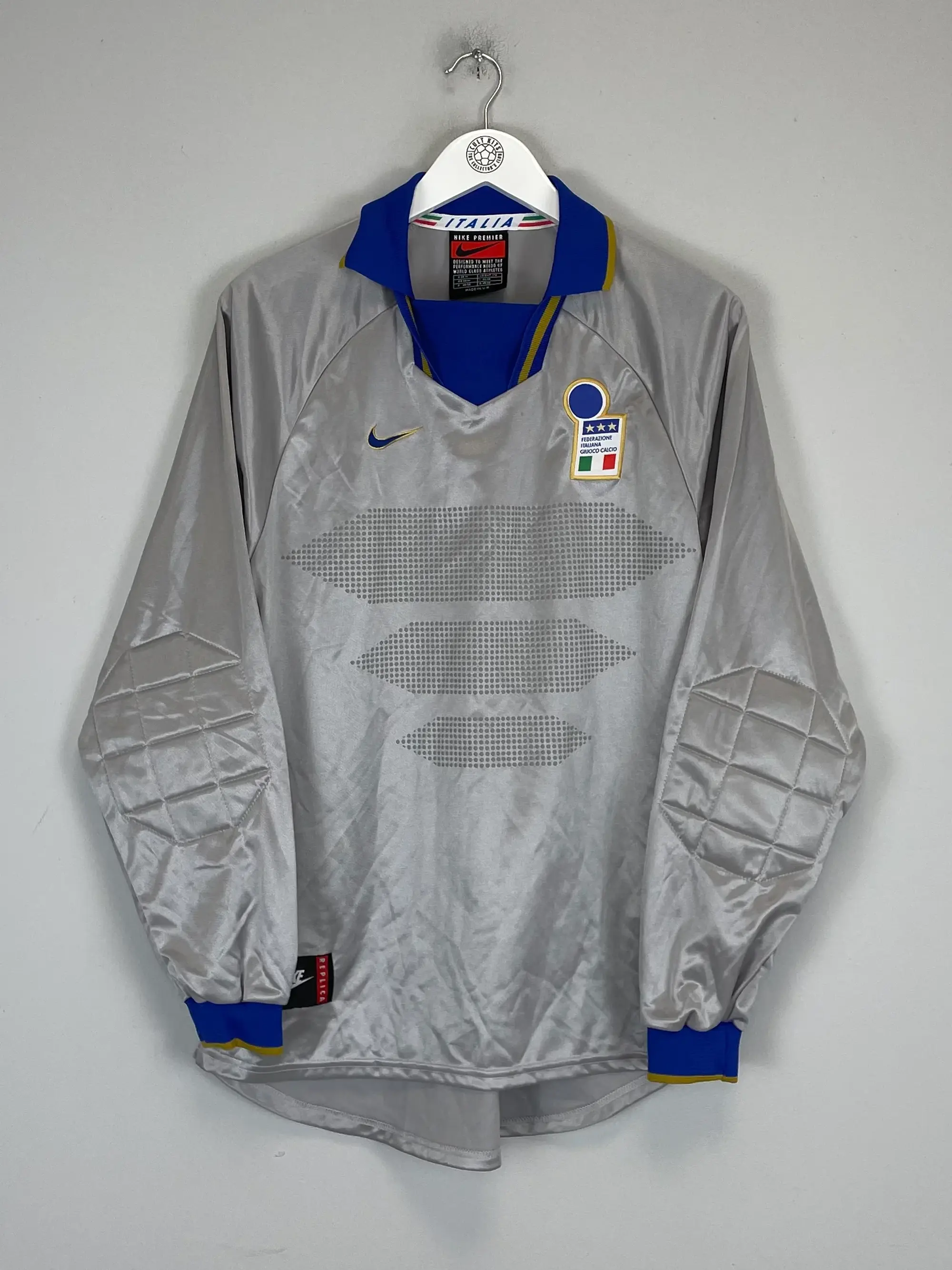 CULT KITS - 1996 ITALY GK SHIRT (M) NIKE