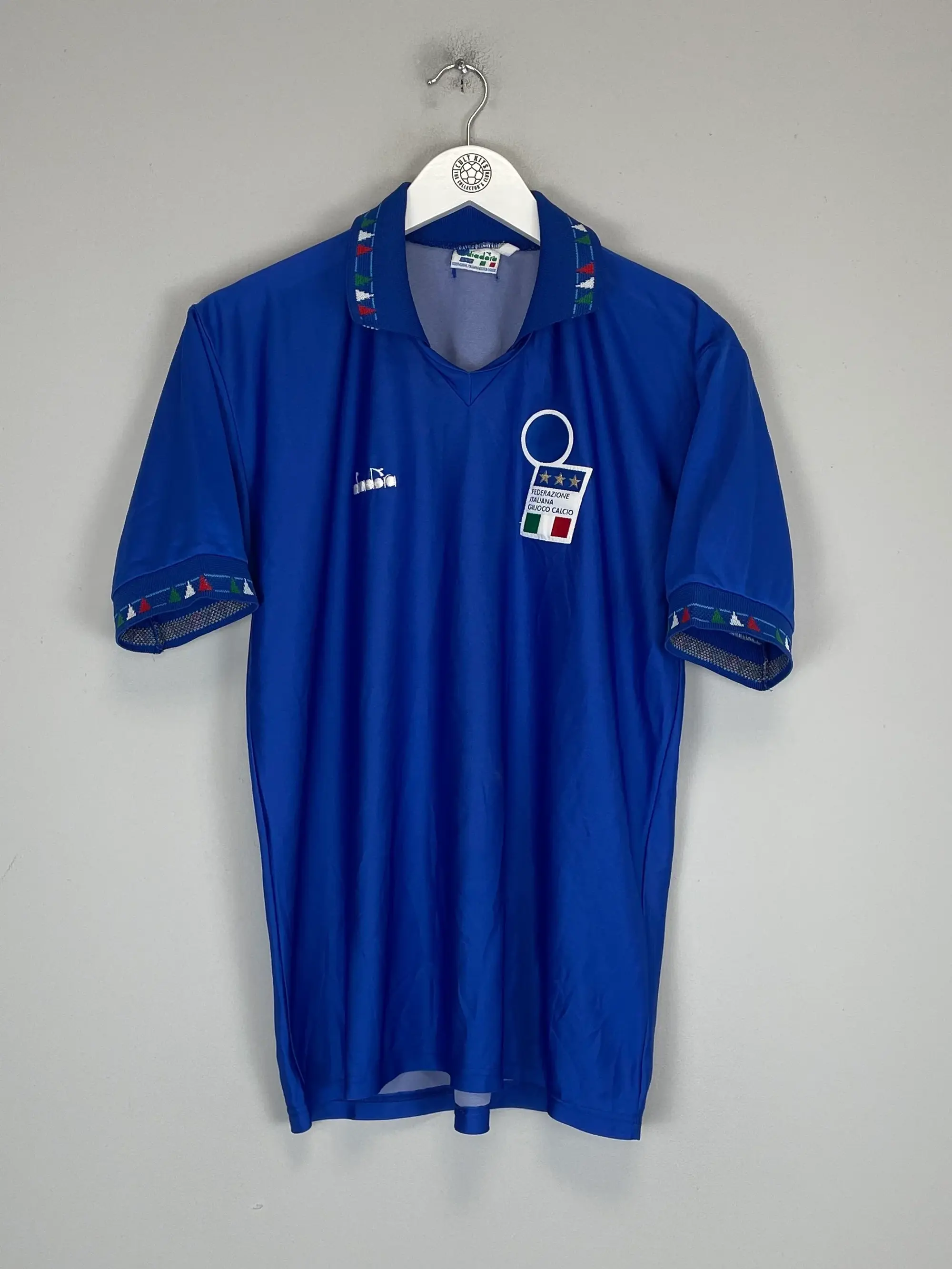 CULT KITS - 1992/94 ITALY HOME SHIRT (S) DIADORA