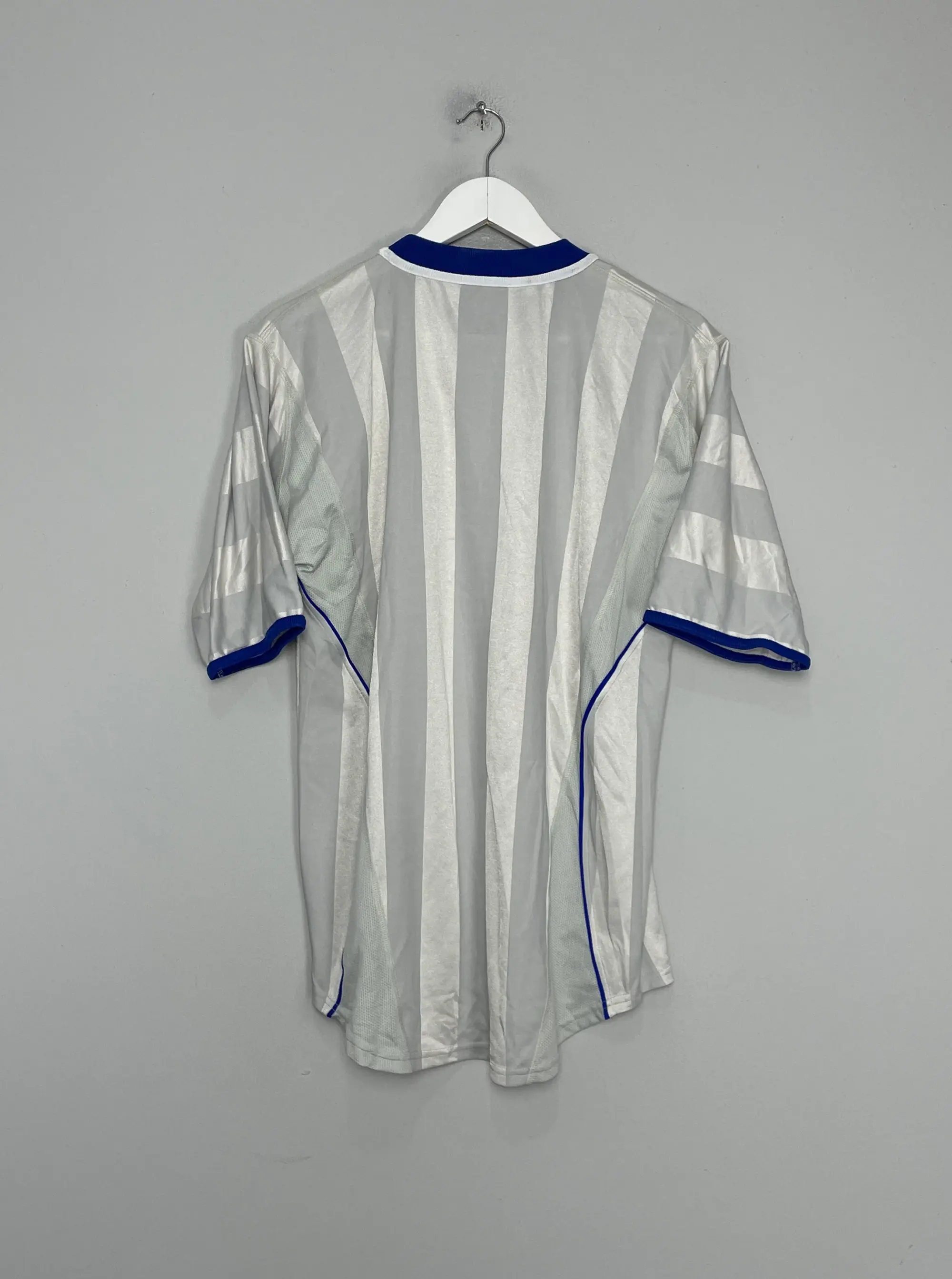 CULT KITS - 2000/01 HERTHA BERLIN *SQUAD SIGNED* AWAY SHIRT (M) NIKE