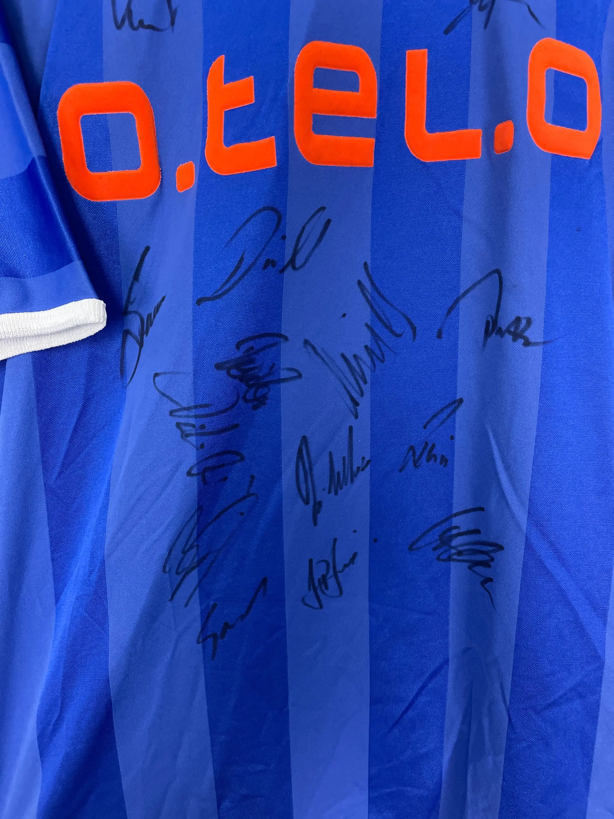 CULT KITS - 2000/01 HERTHA BERLIN *SQUAD SIGNED* BNWT HOME SHIRT (XXL) NIKE