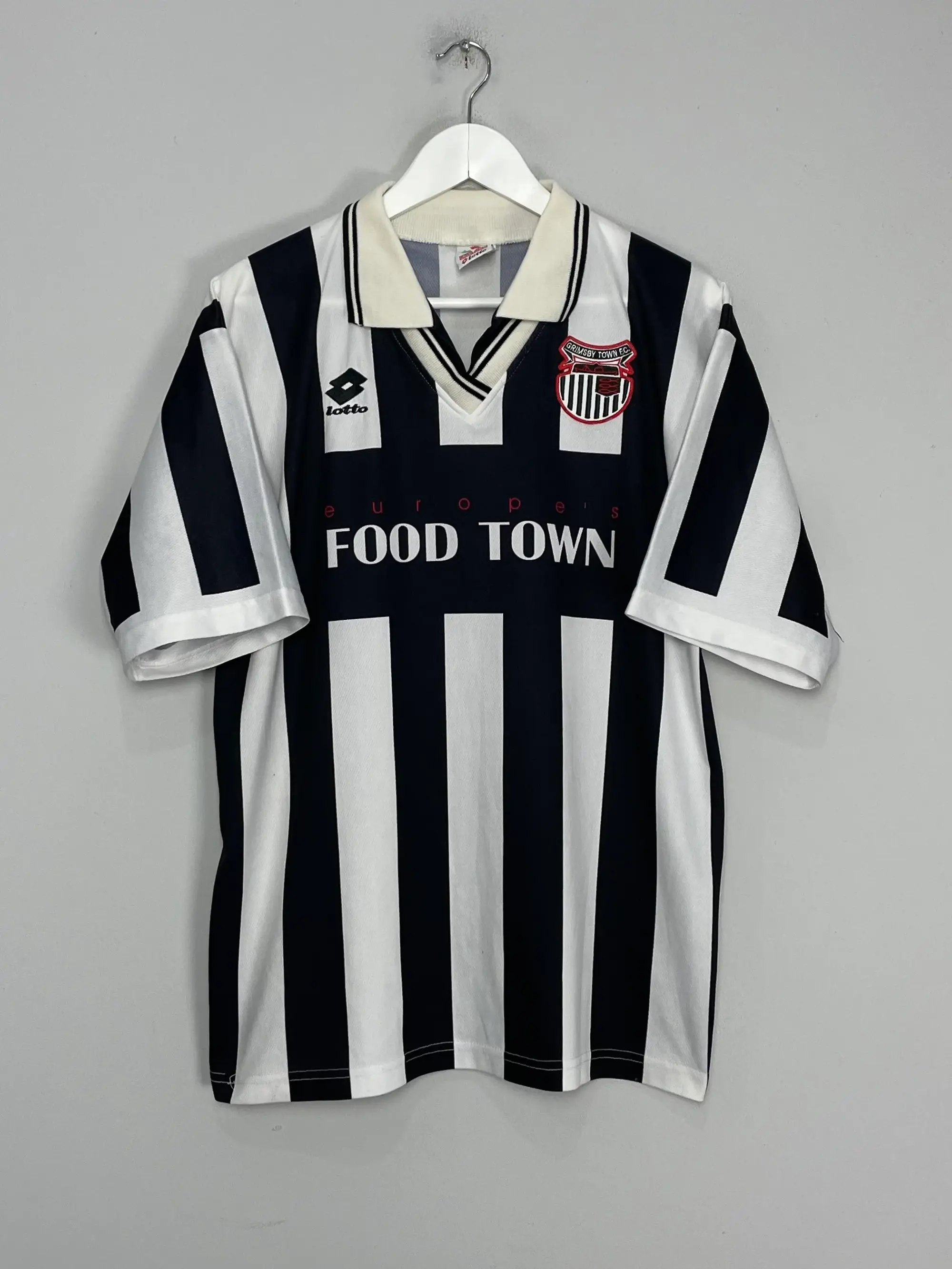 CULT KITS - 1996/97 GRIMSBY TOWN HOME SHIRT (L) LOTTO