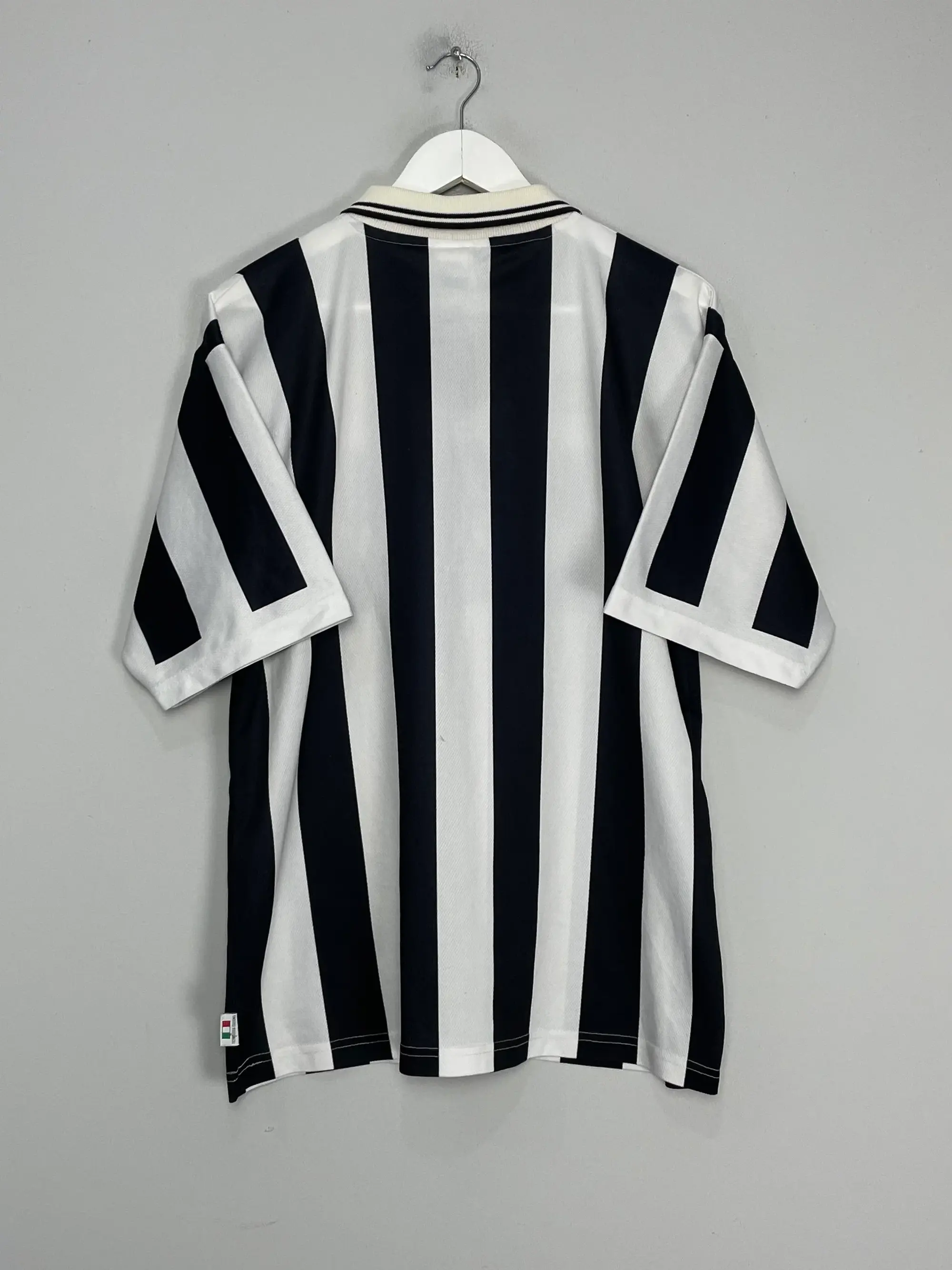 CULT KITS - 1996/97 GRIMSBY TOWN HOME SHIRT (L) LOTTO
