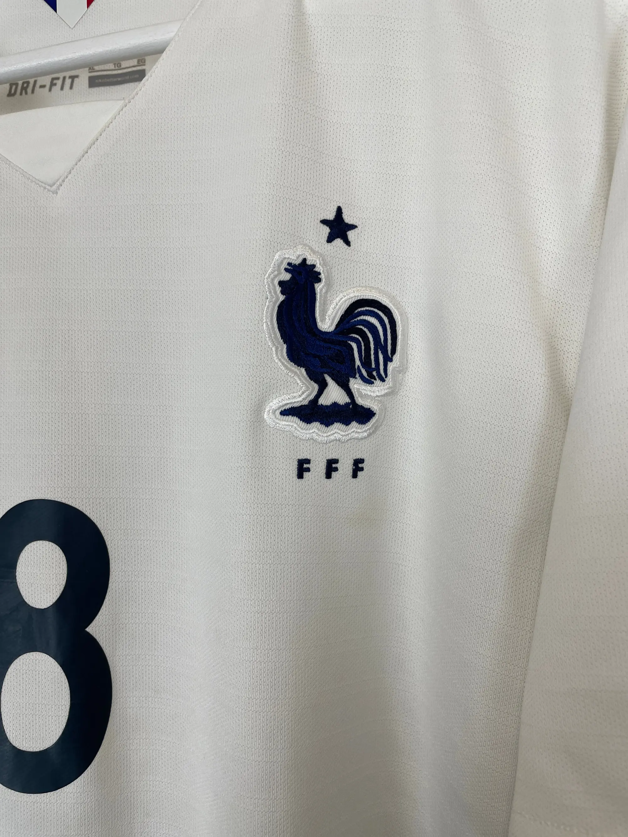 CULT KITS - 2015/16 FRANCE PAYET #8 AWAY SHIRT (XL) NIKE