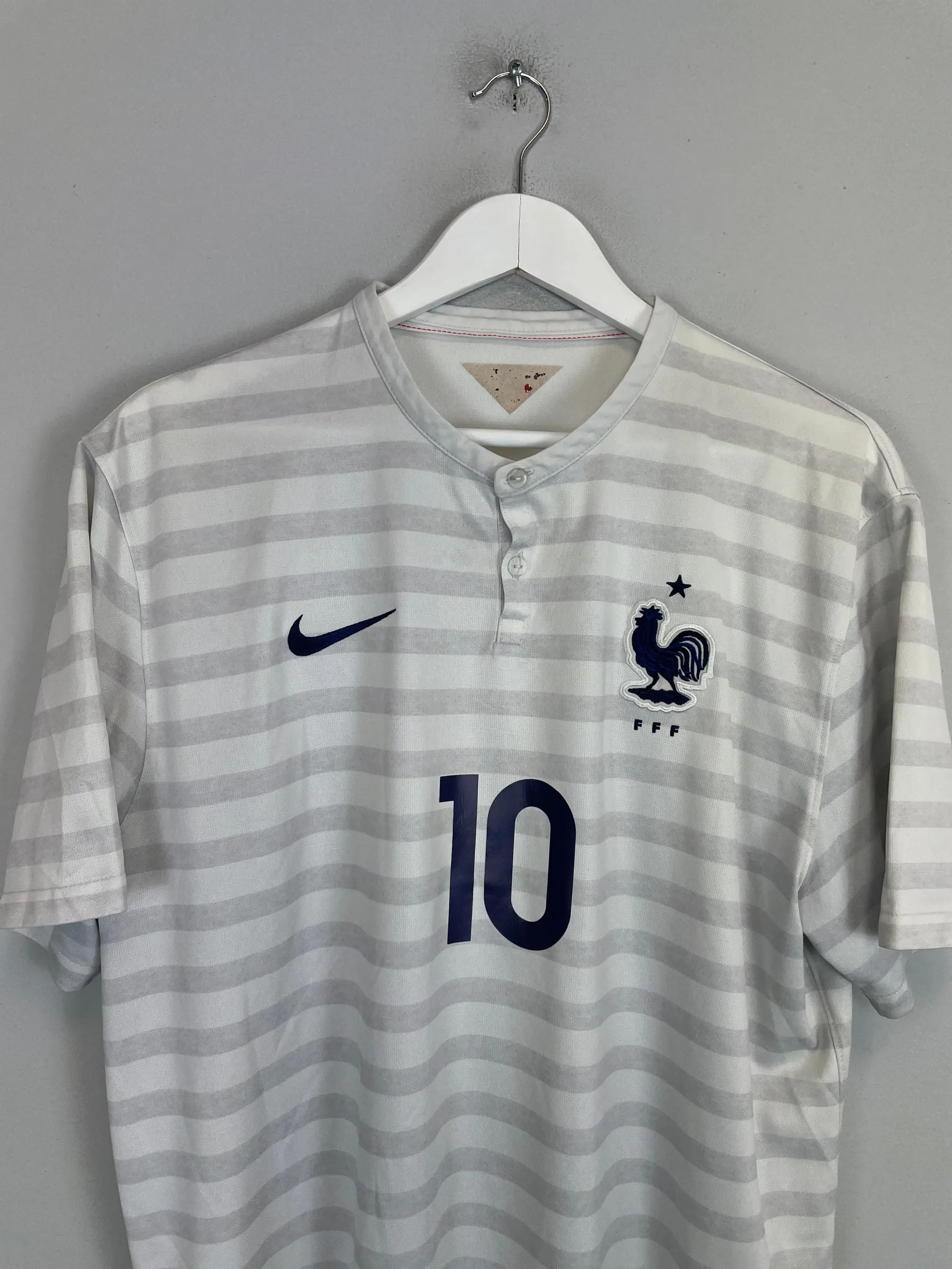 CULT KITS - 2014/15 FRANCE BENZEMA #10 AWAY SHIRT (XL) NIKE
