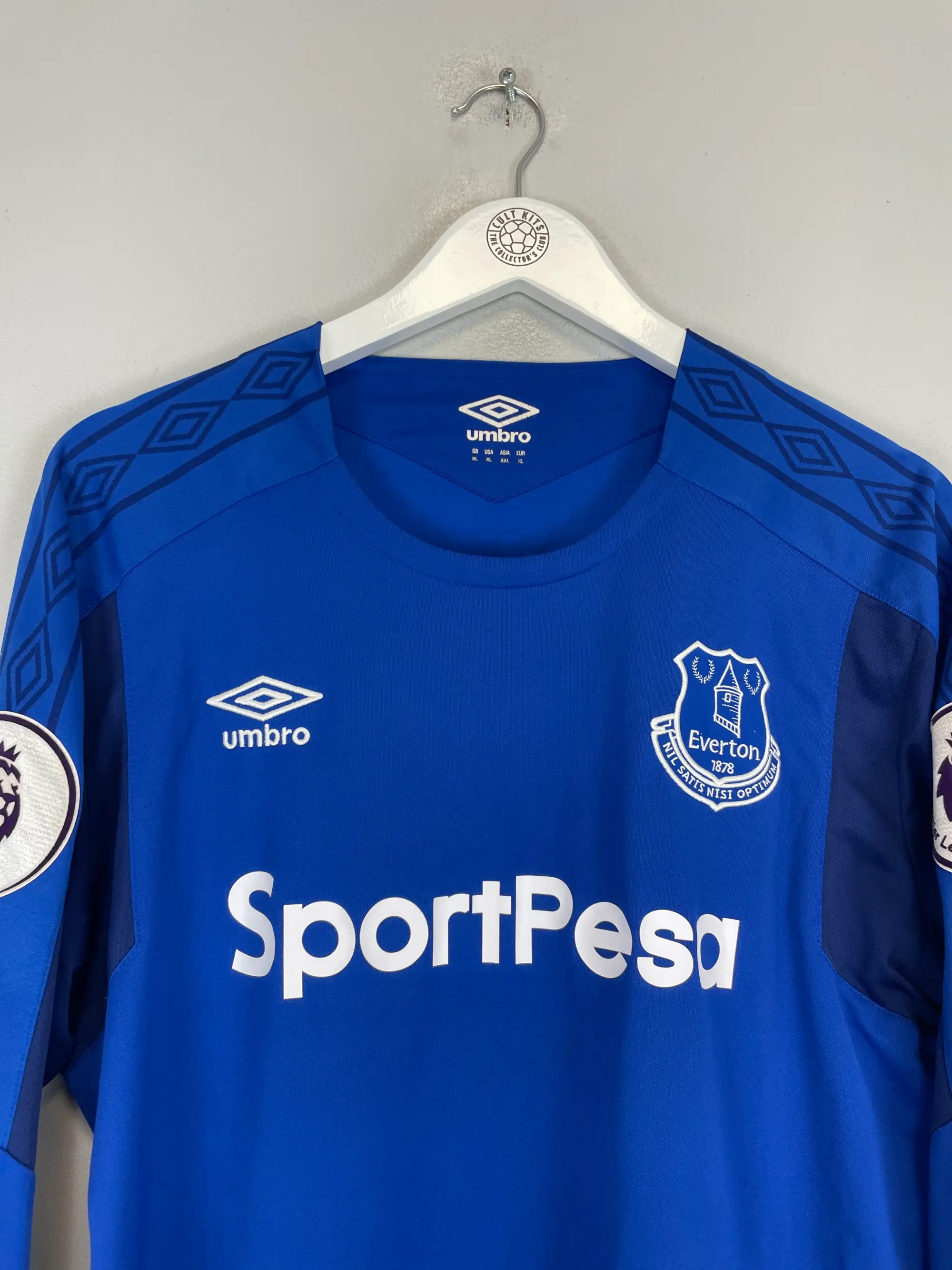 CULT KITS - 2017/18 EVERTON FERGUSON #9 L/S HOME SHIRT (XL) UMBRO
