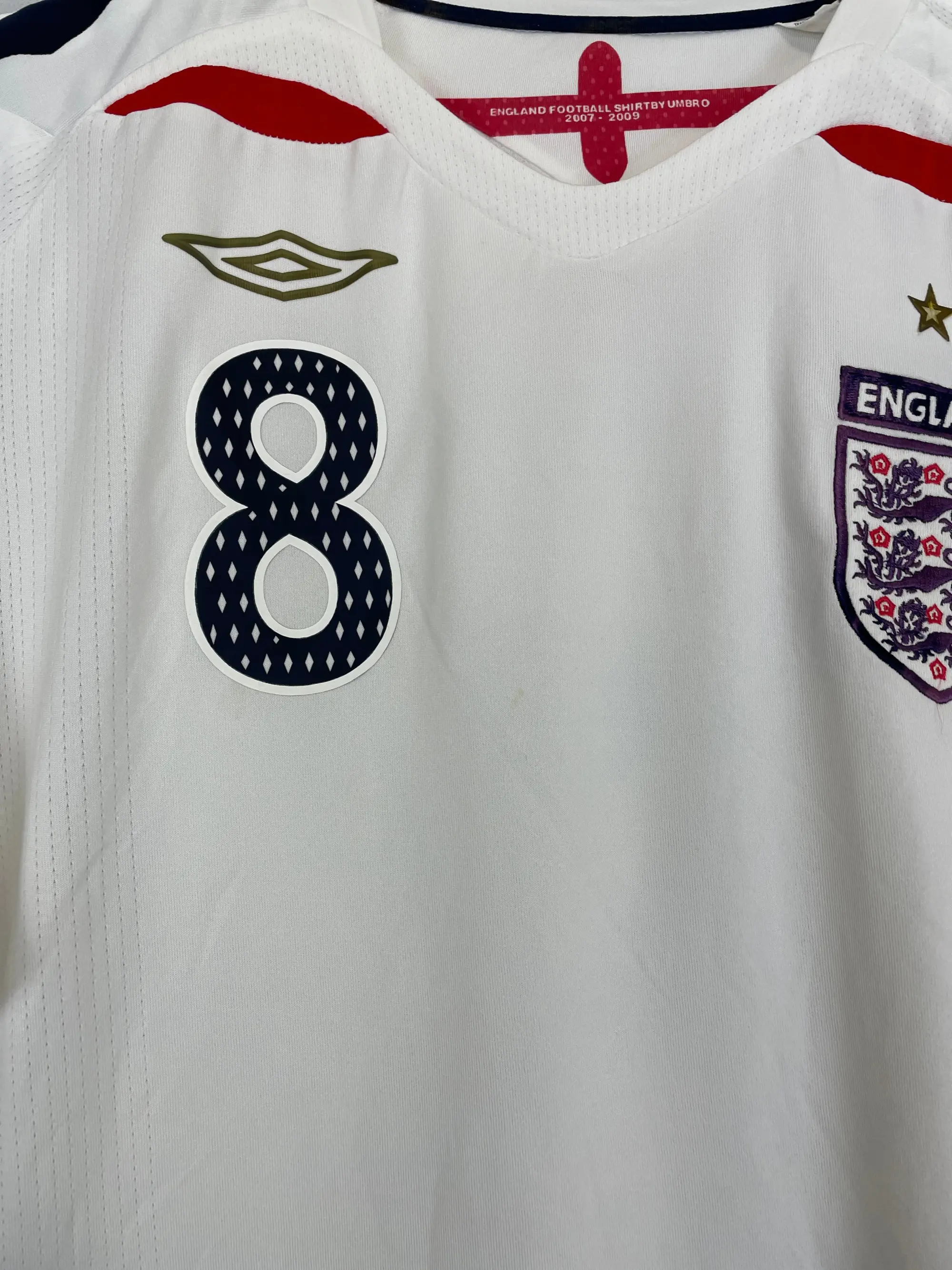 CULT KITS - 2007/09 ENGLAND LAMPARD #8 HOME SHIRT (XL) UMBRO