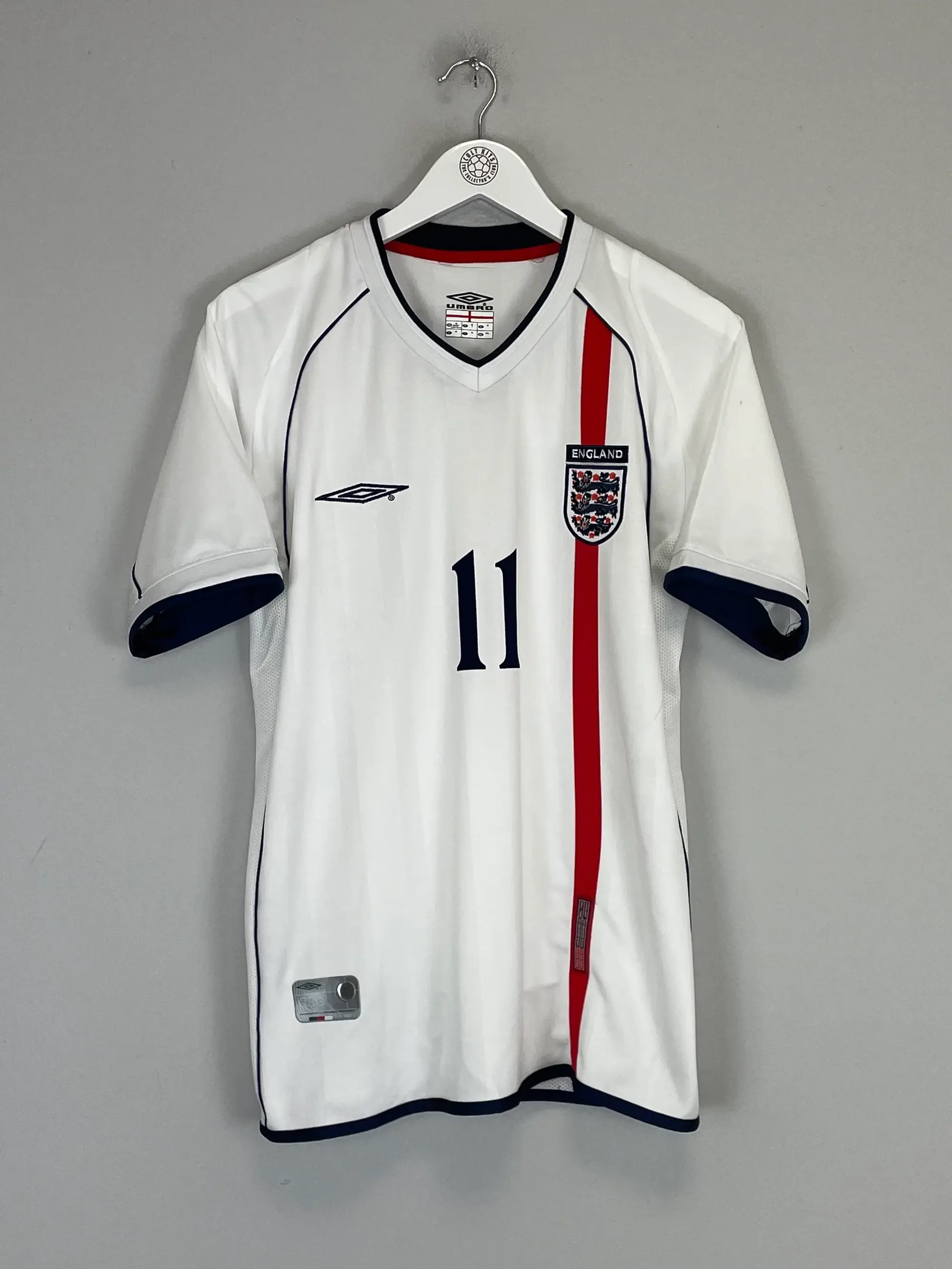CULT KITS - 2001/03 ENGLAND HESKEY #11 HOME SHIRT (M) UMBRO