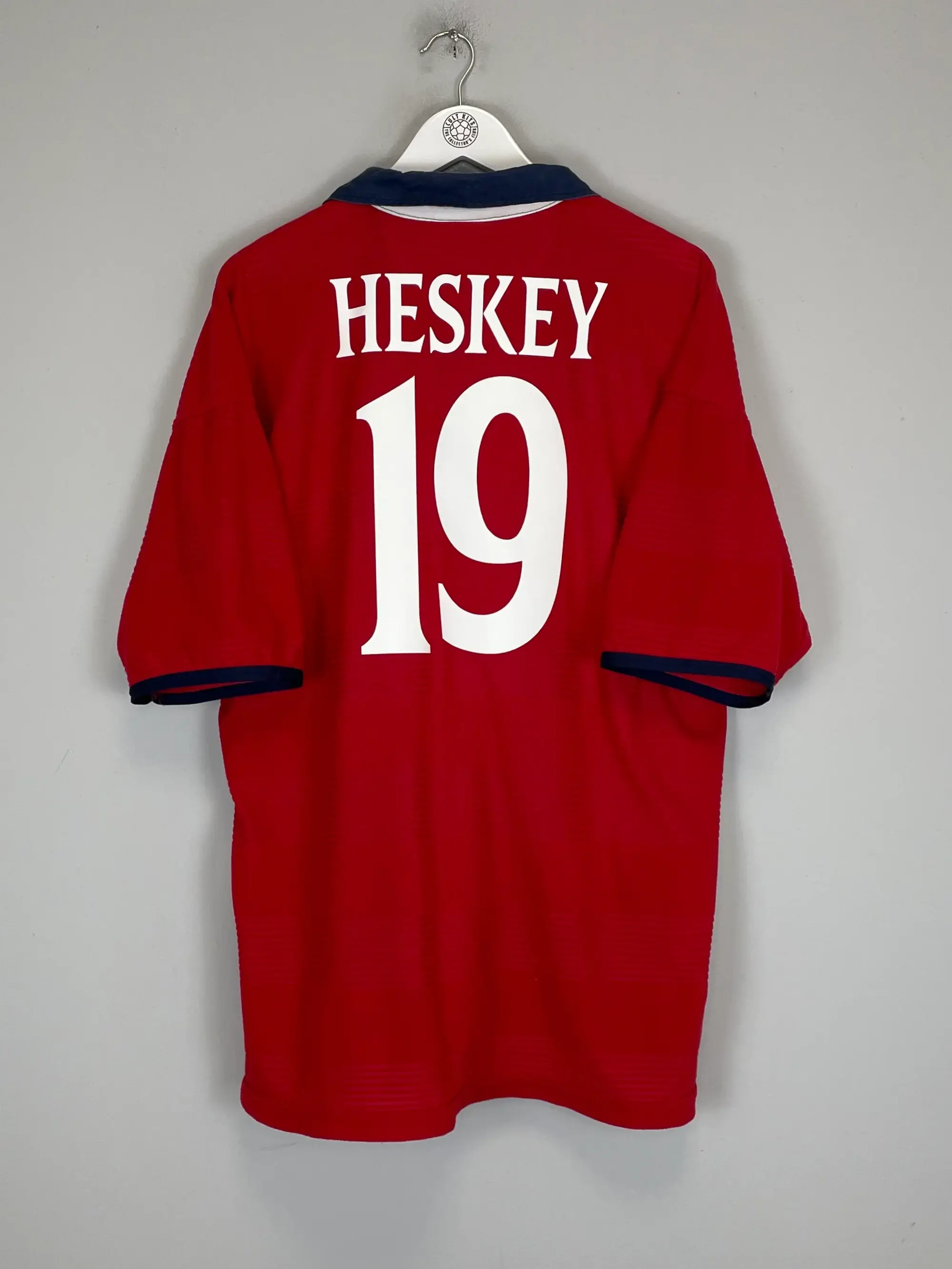 CULT KITS - 1999/01 ENGLAND HESKEY #19 AWAY SHIRT (XL) UMBRO